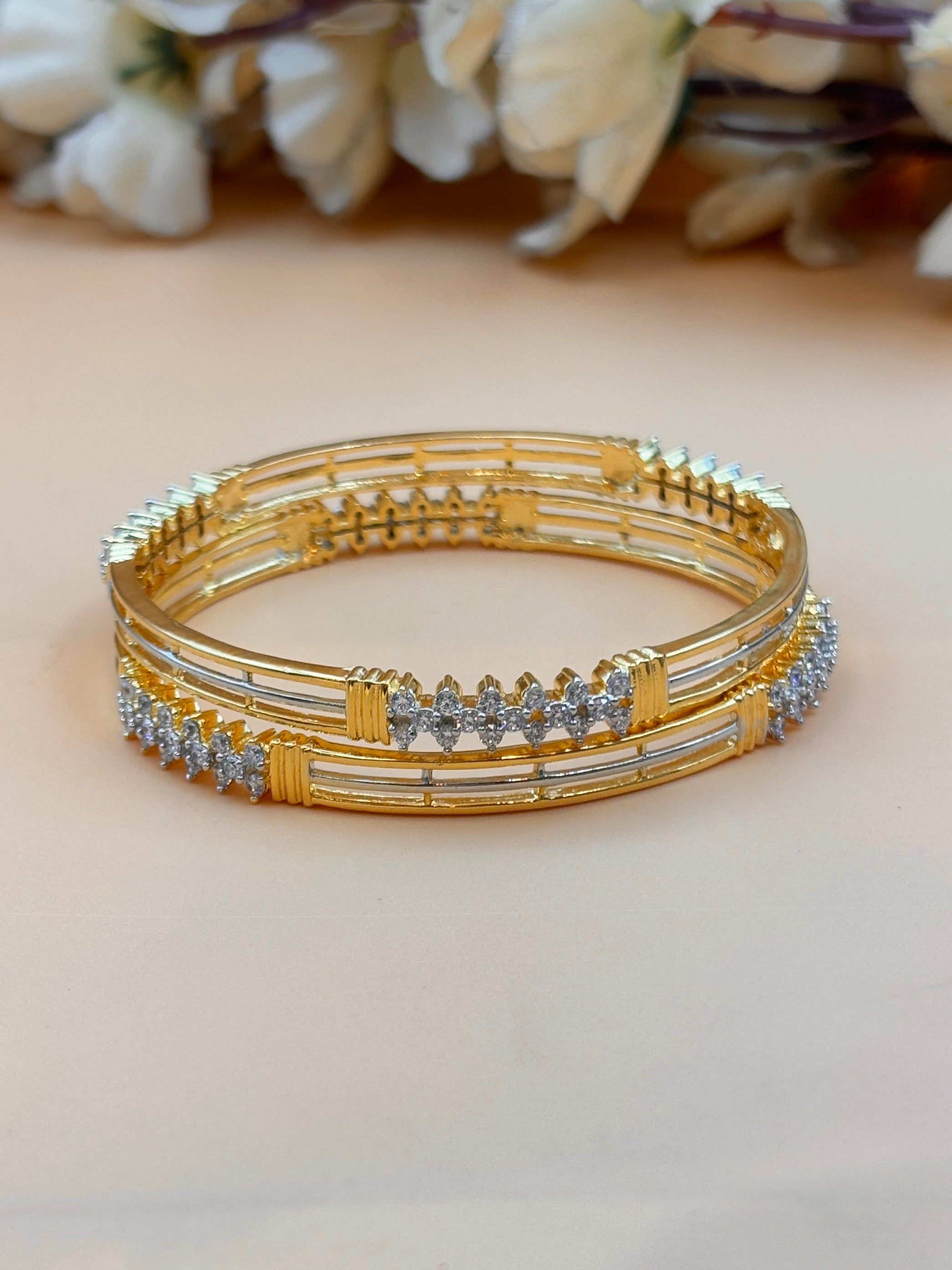 AADHYA BANGLE