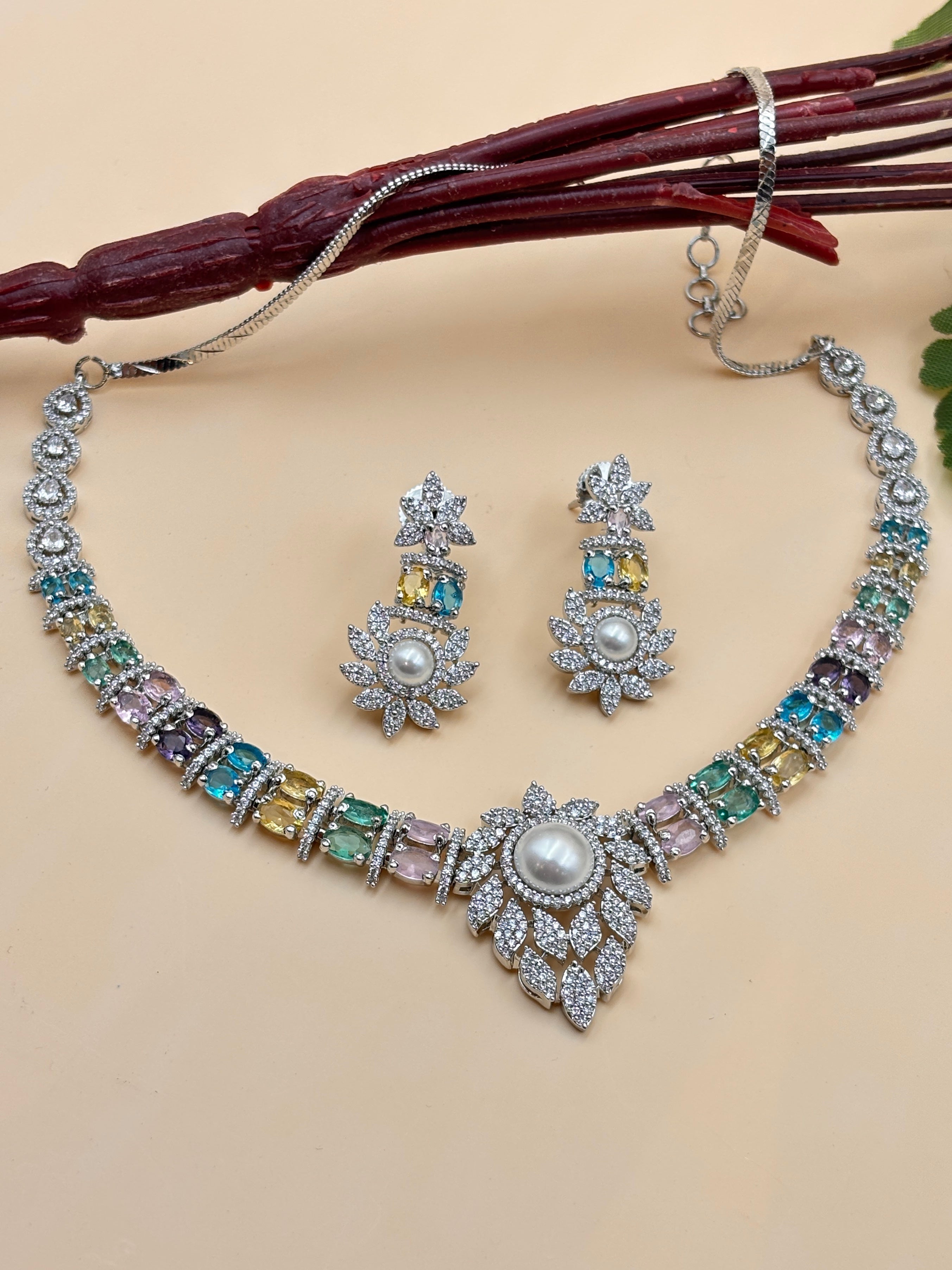 NEHAL NECKLACE