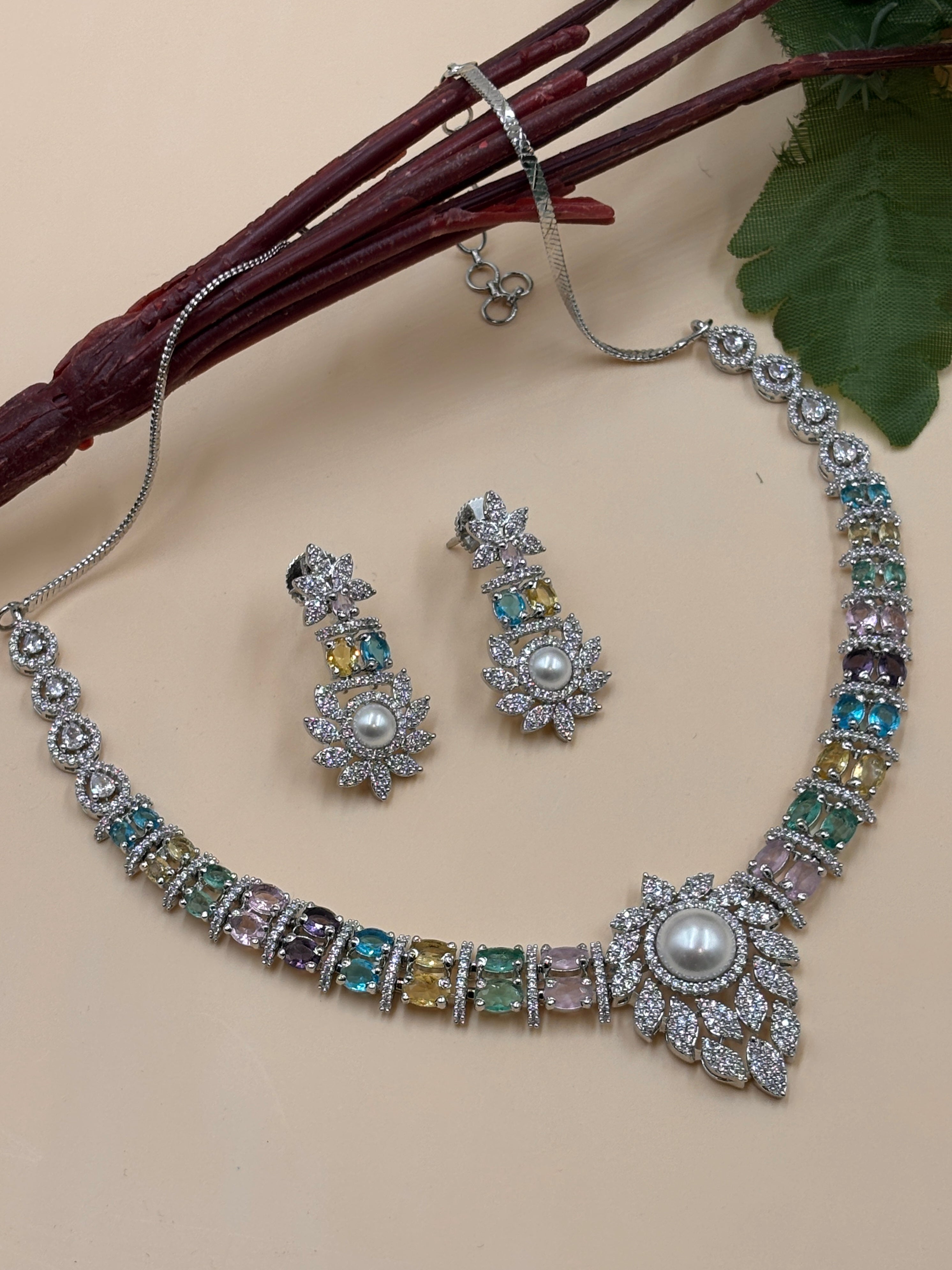 NEHAL NECKLACE