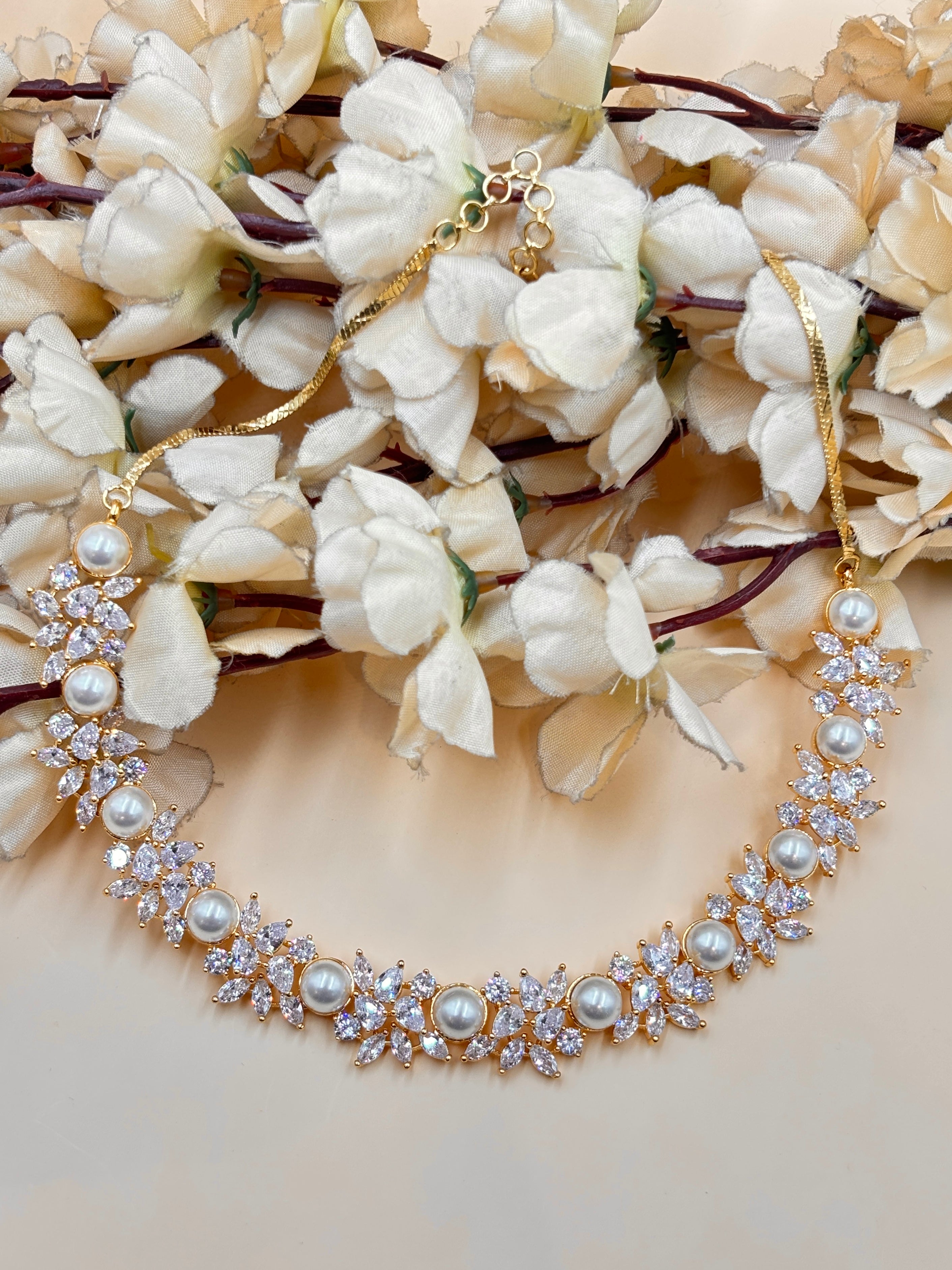 SUHANA NECKLACE