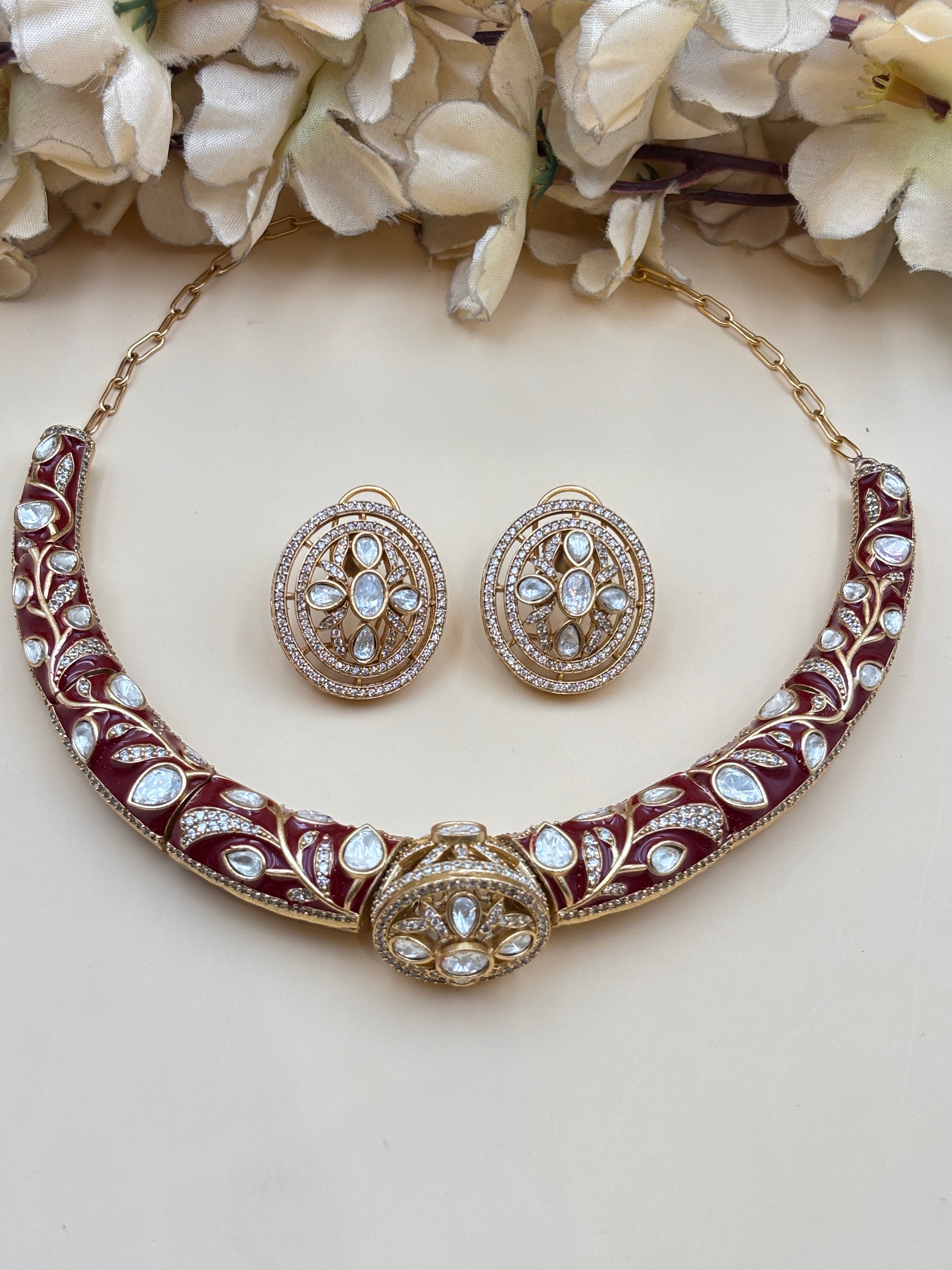 KRITI NECKLACE
