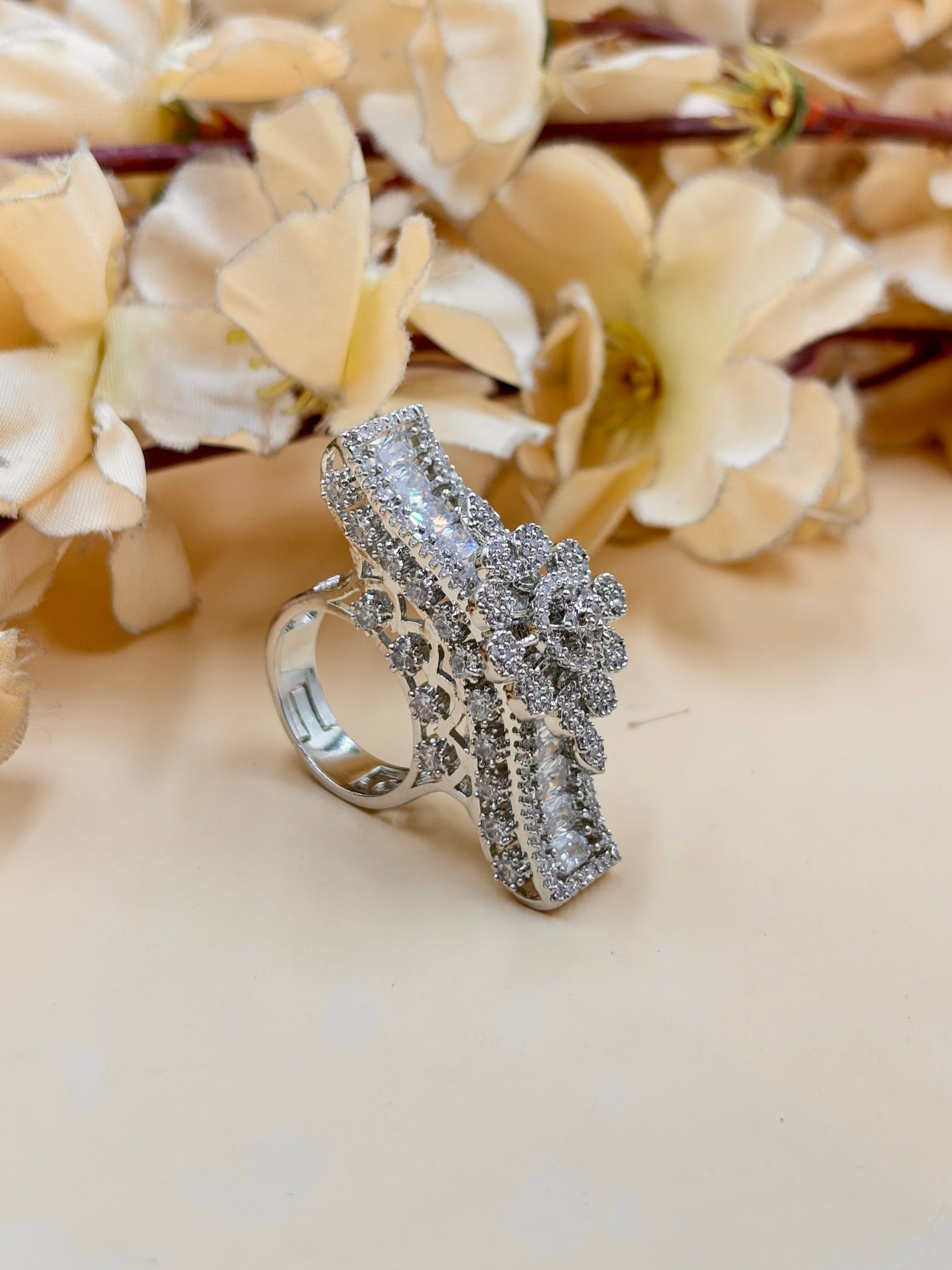 MINA RING