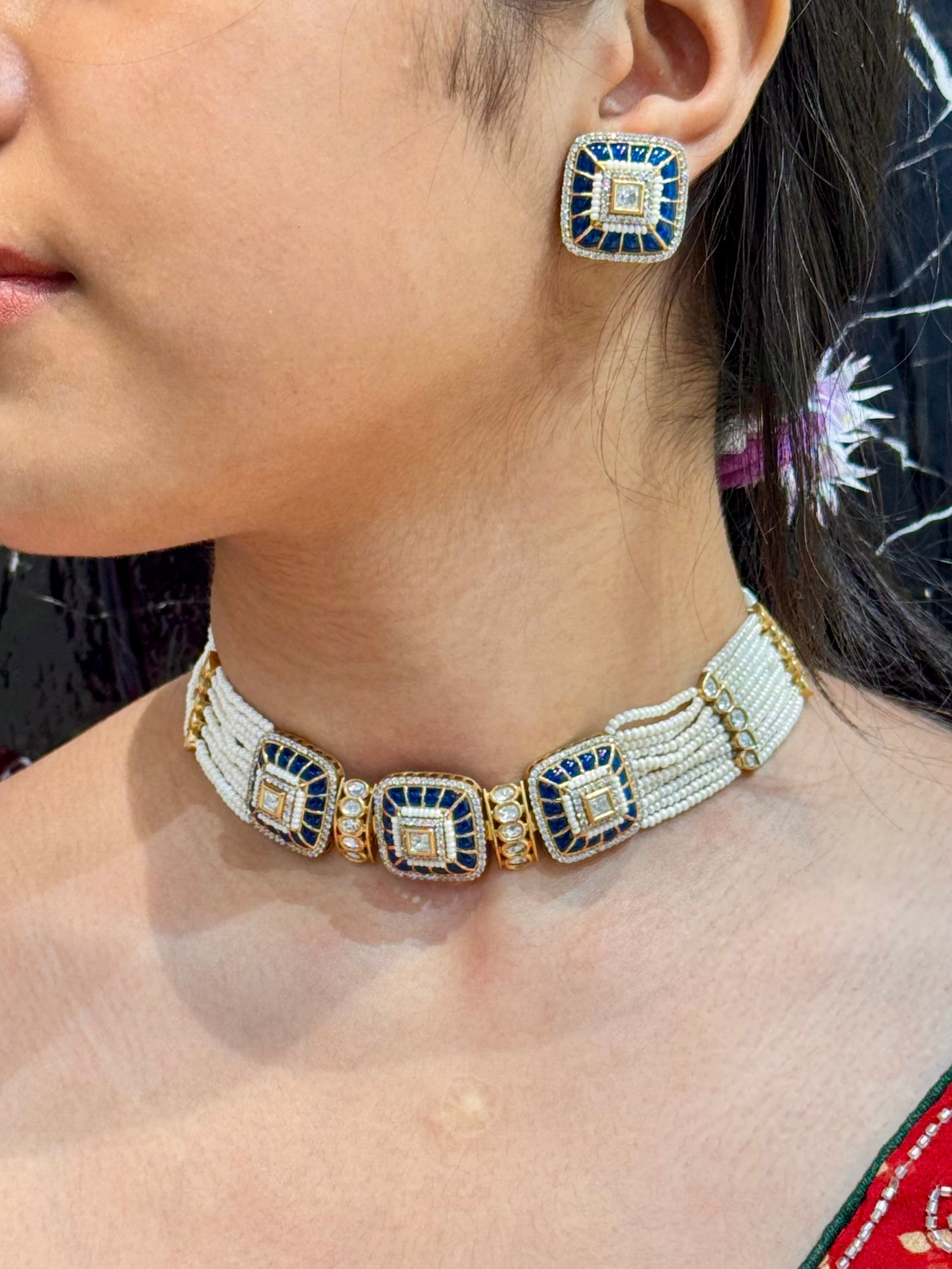 VEDHI NECKLACE