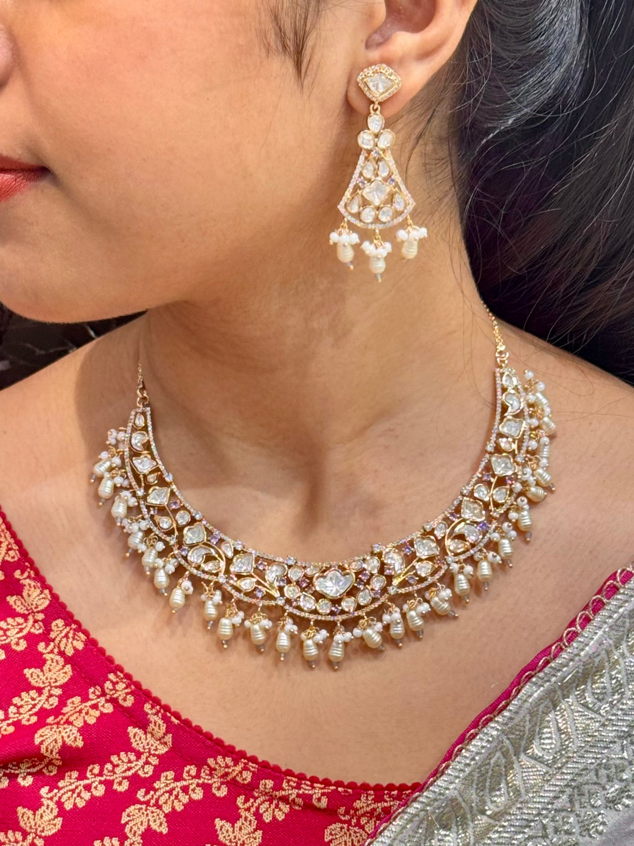MEERA NECKLACE
