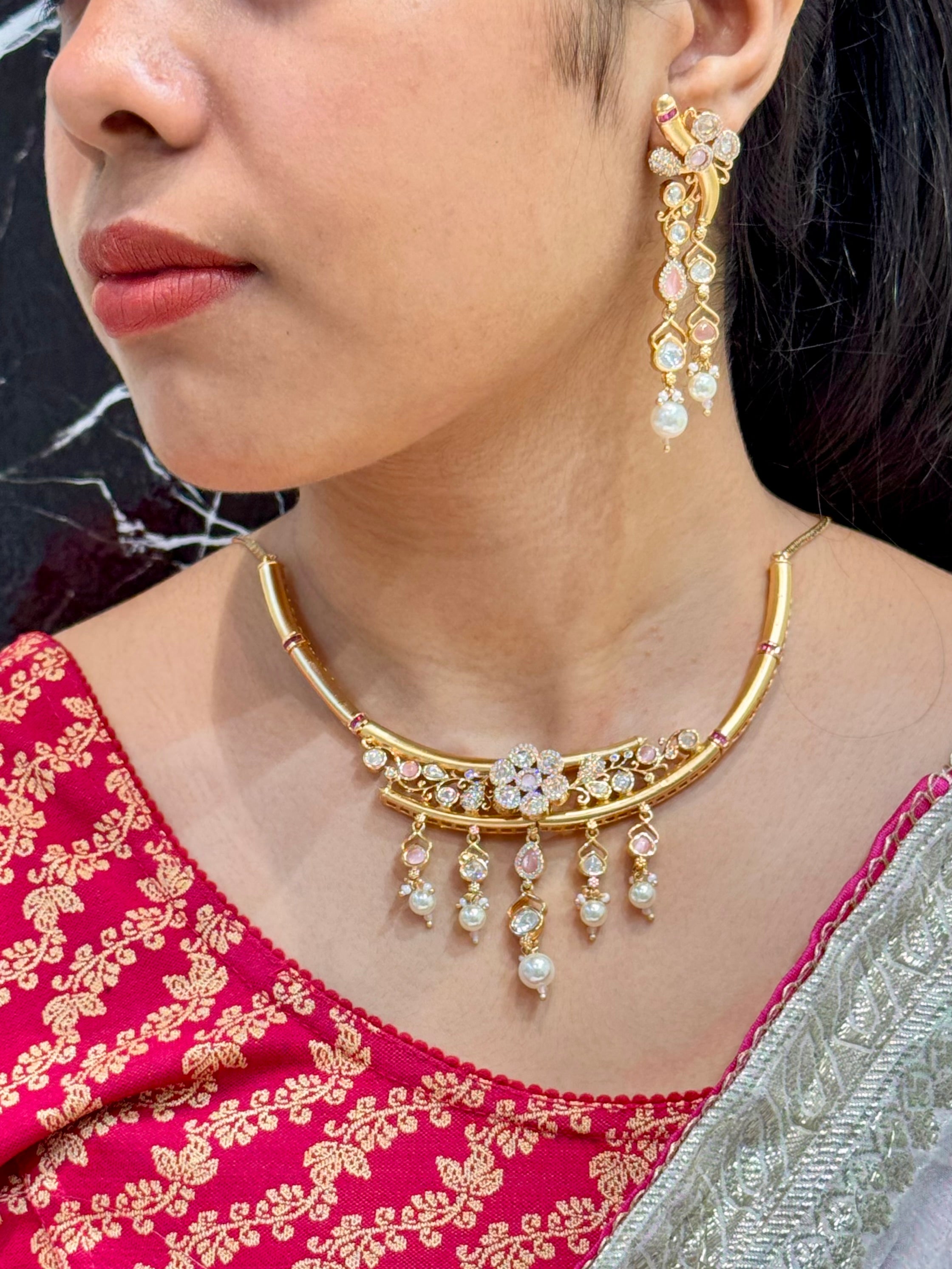 INAYA NECKLACE