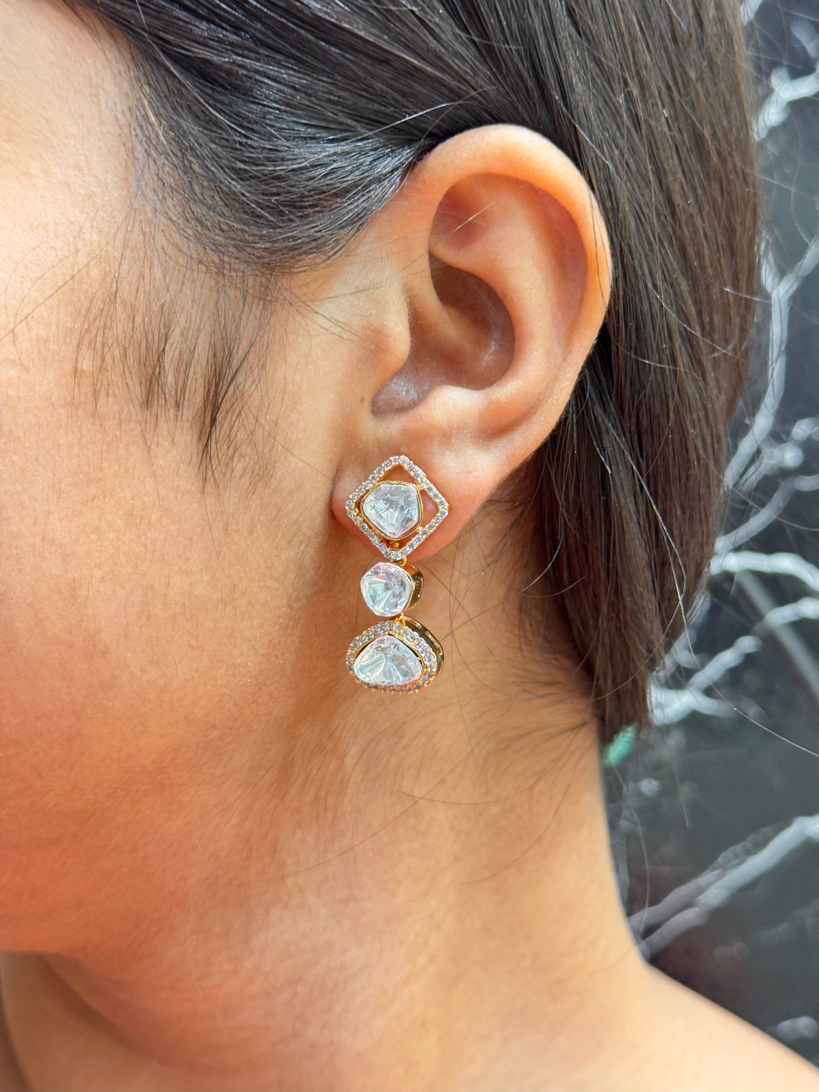 ZEEL EARRING