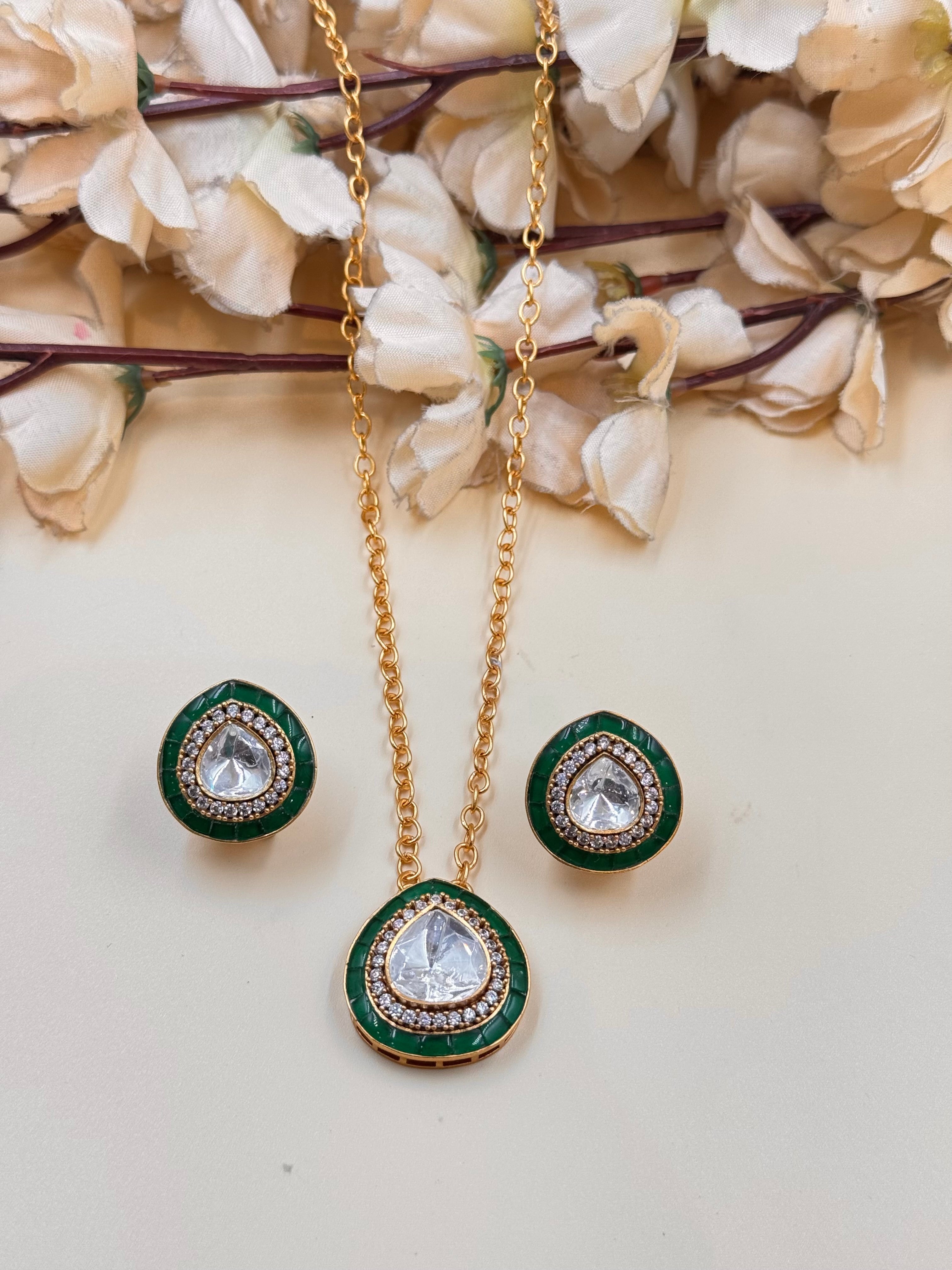 PRANITA PENDANT