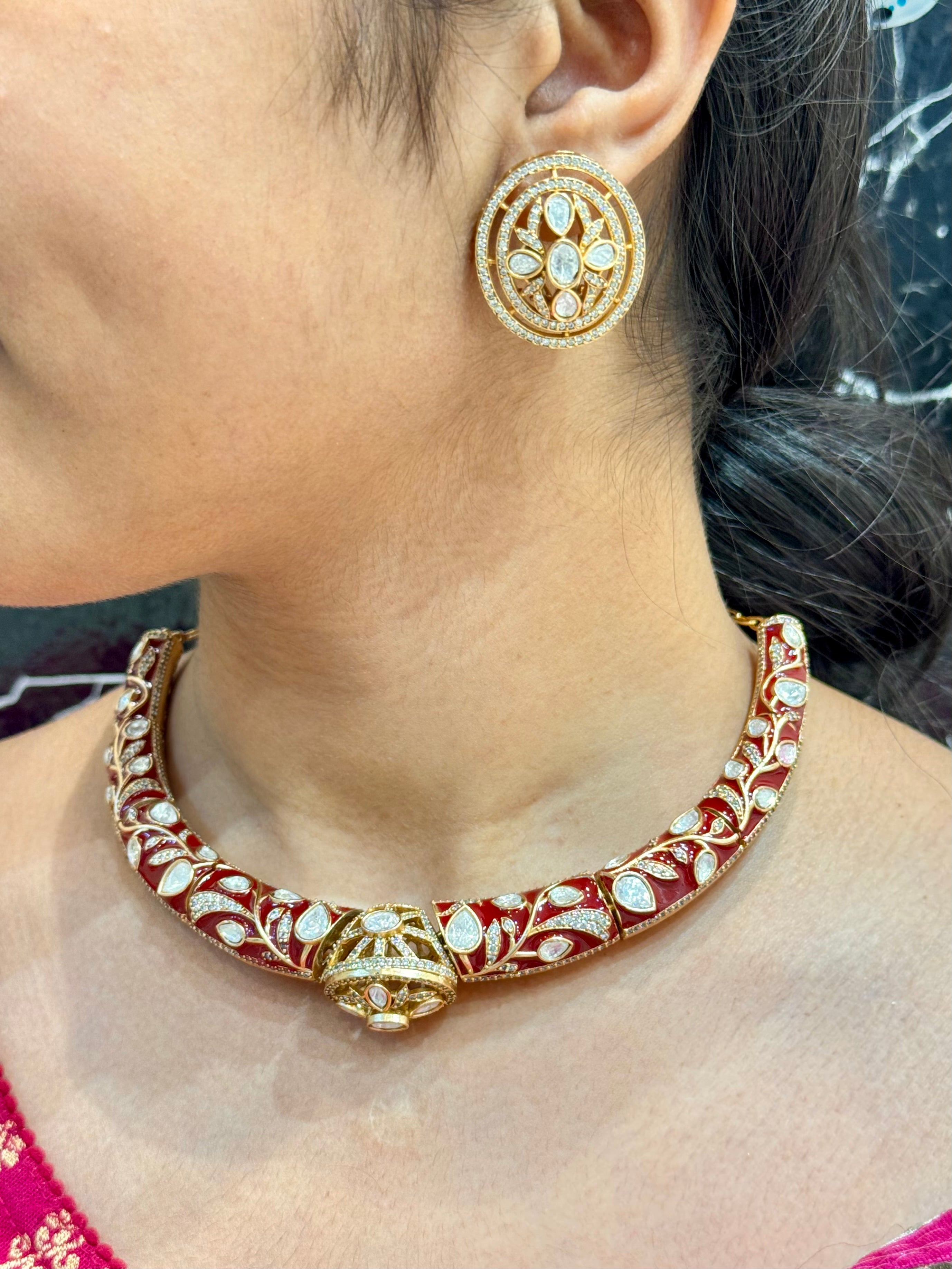 KRITI NECKLACE