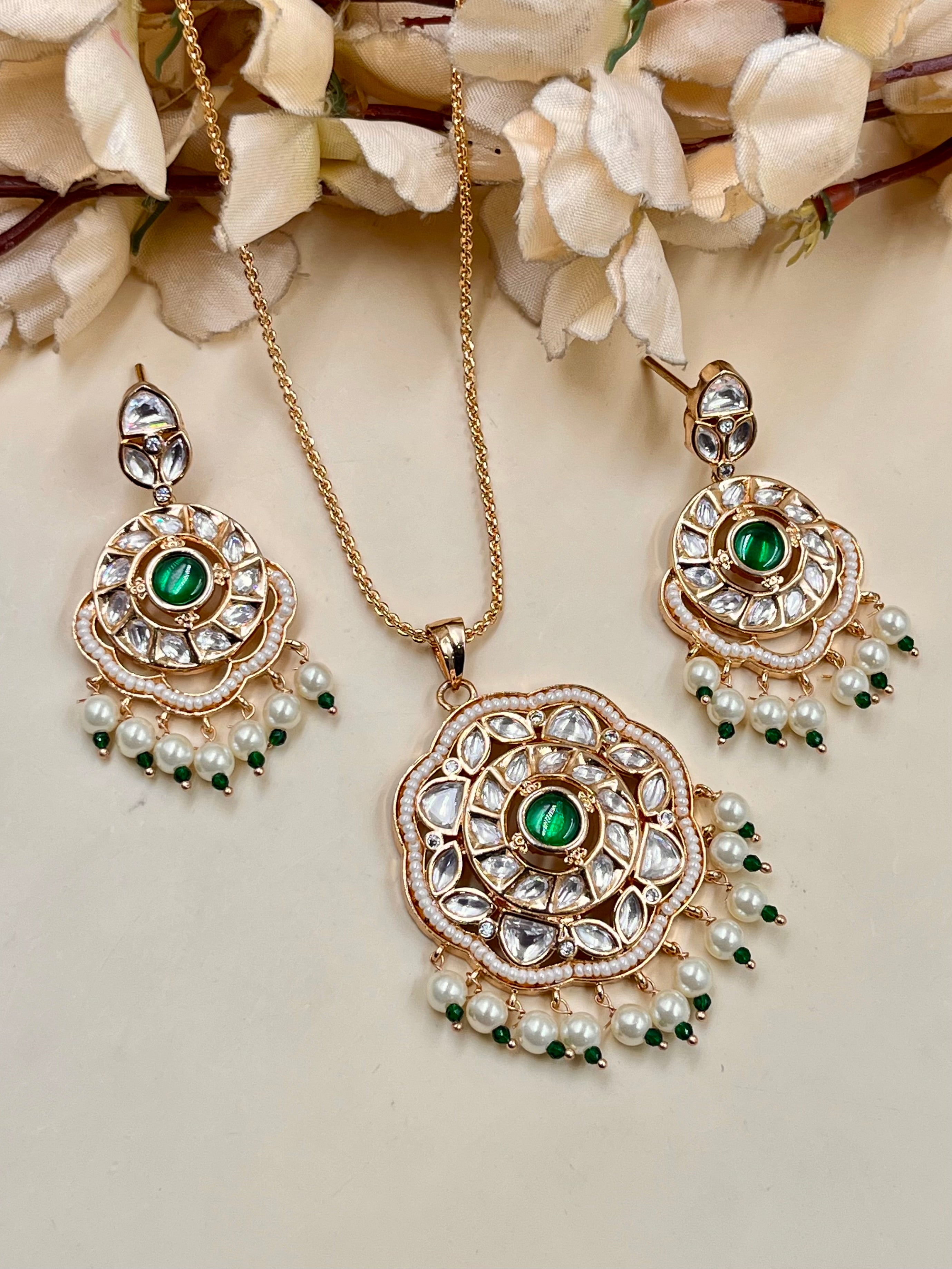 KIARA PENDANT