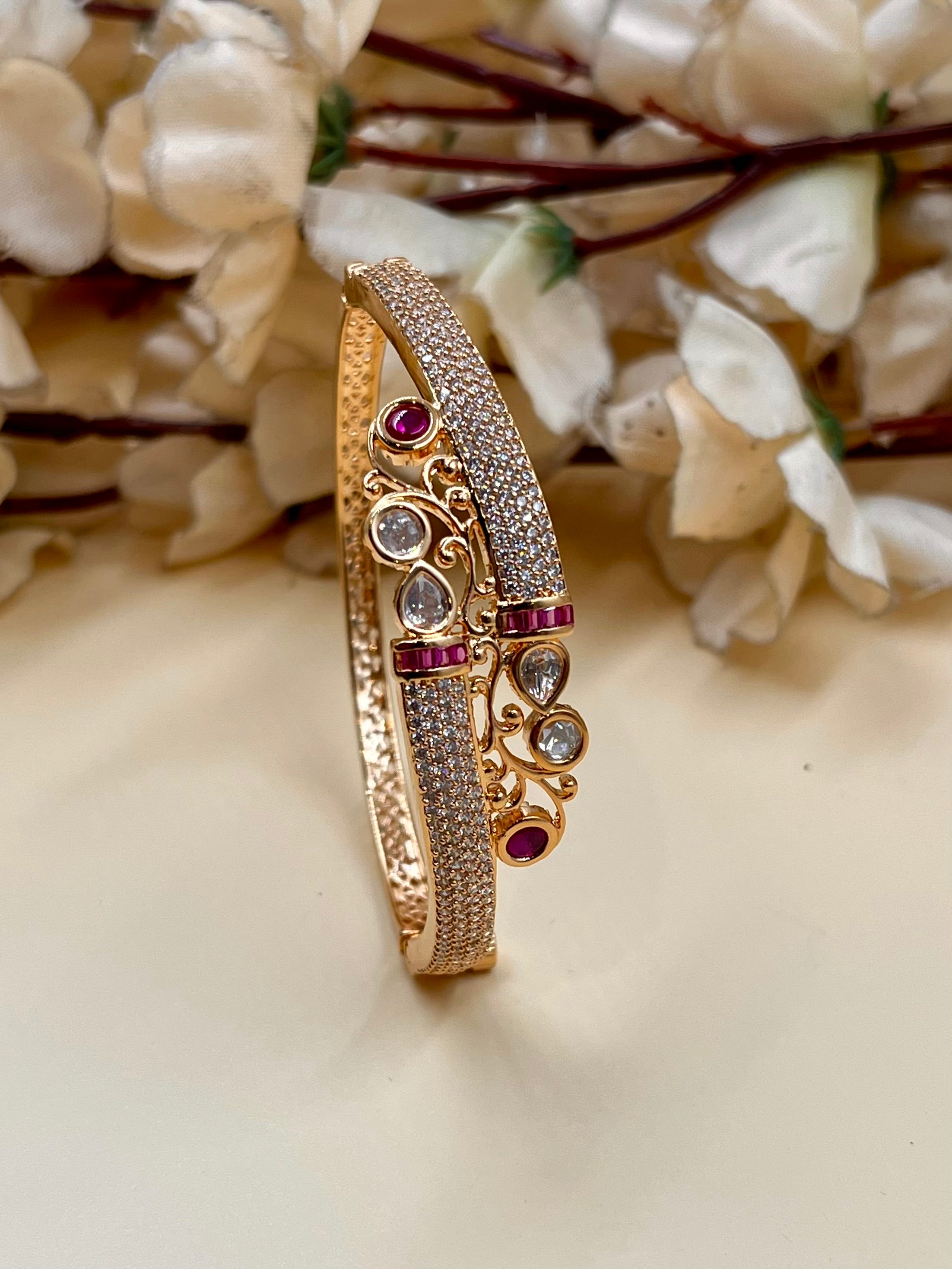 DELIA BRACELET