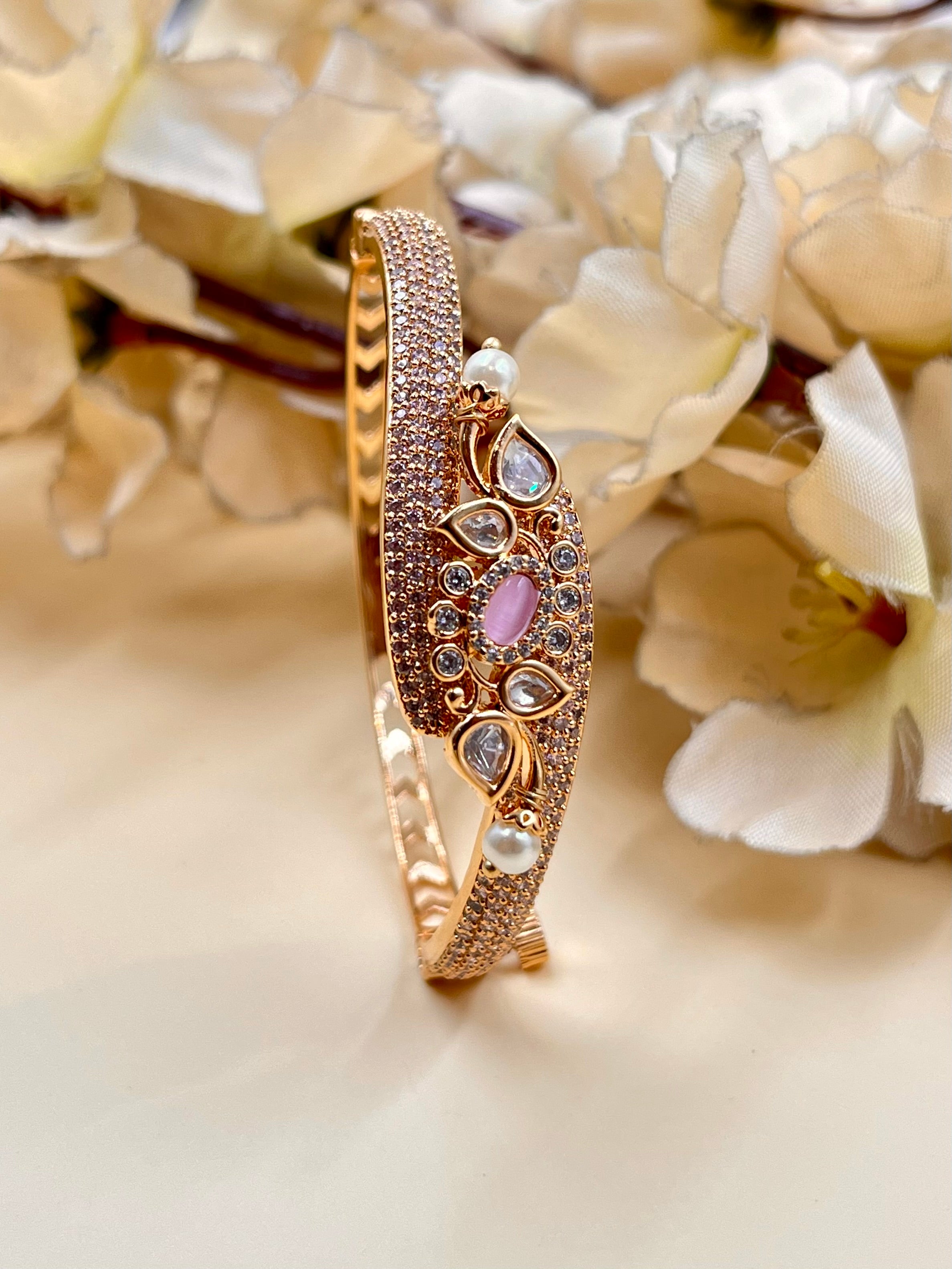 MAHIRA BRACELET
