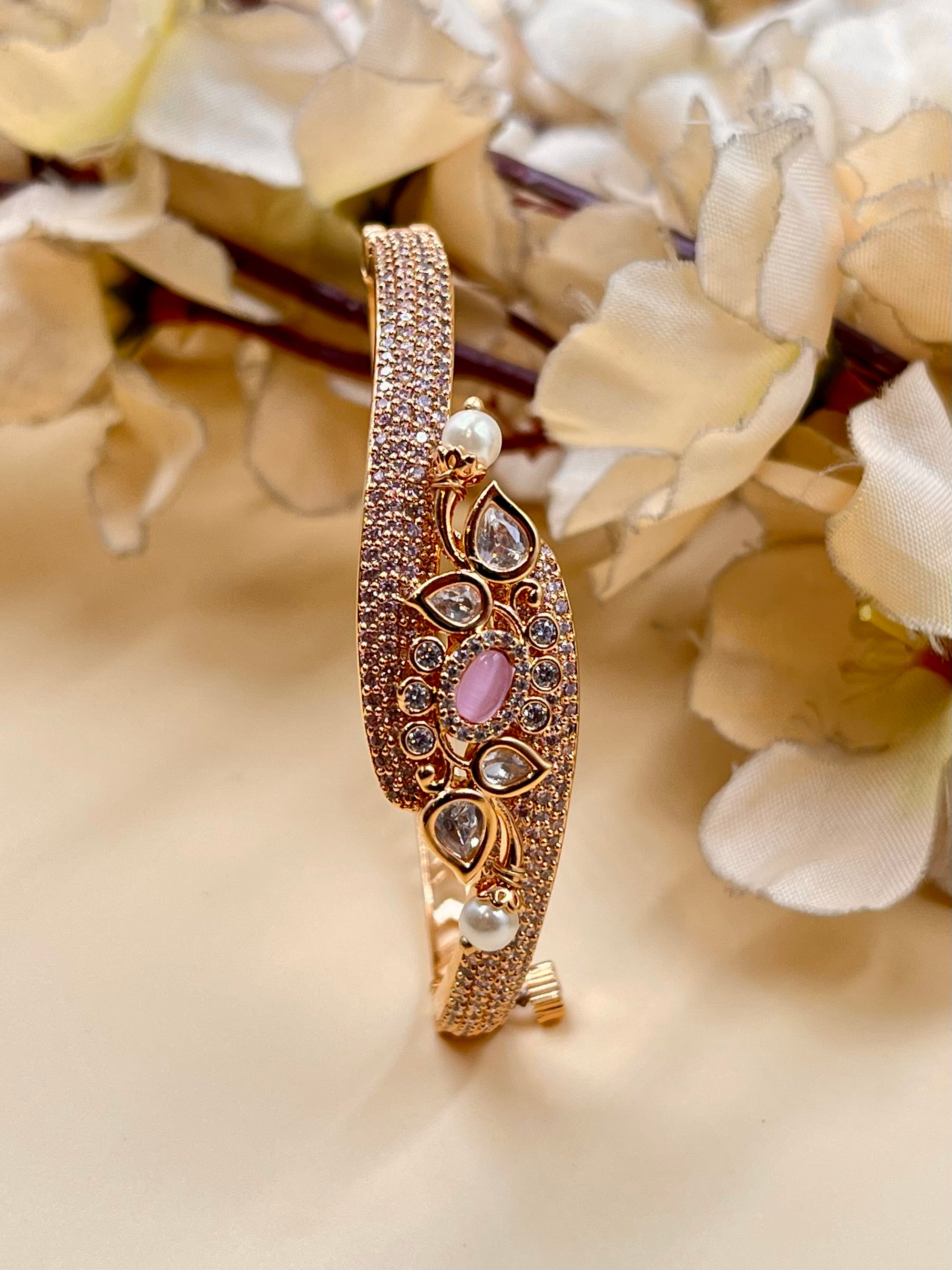 MAHIRA BRACELET