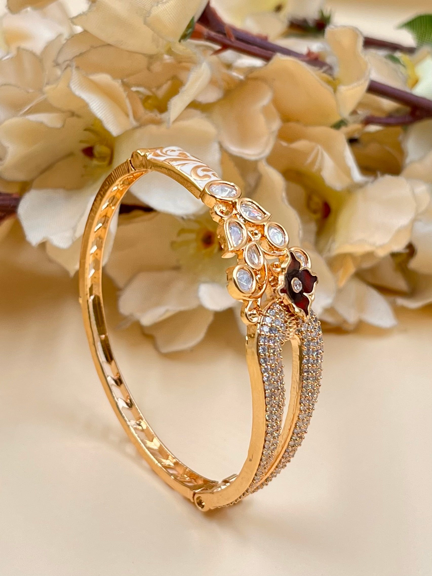 SARANSHI BRACELET