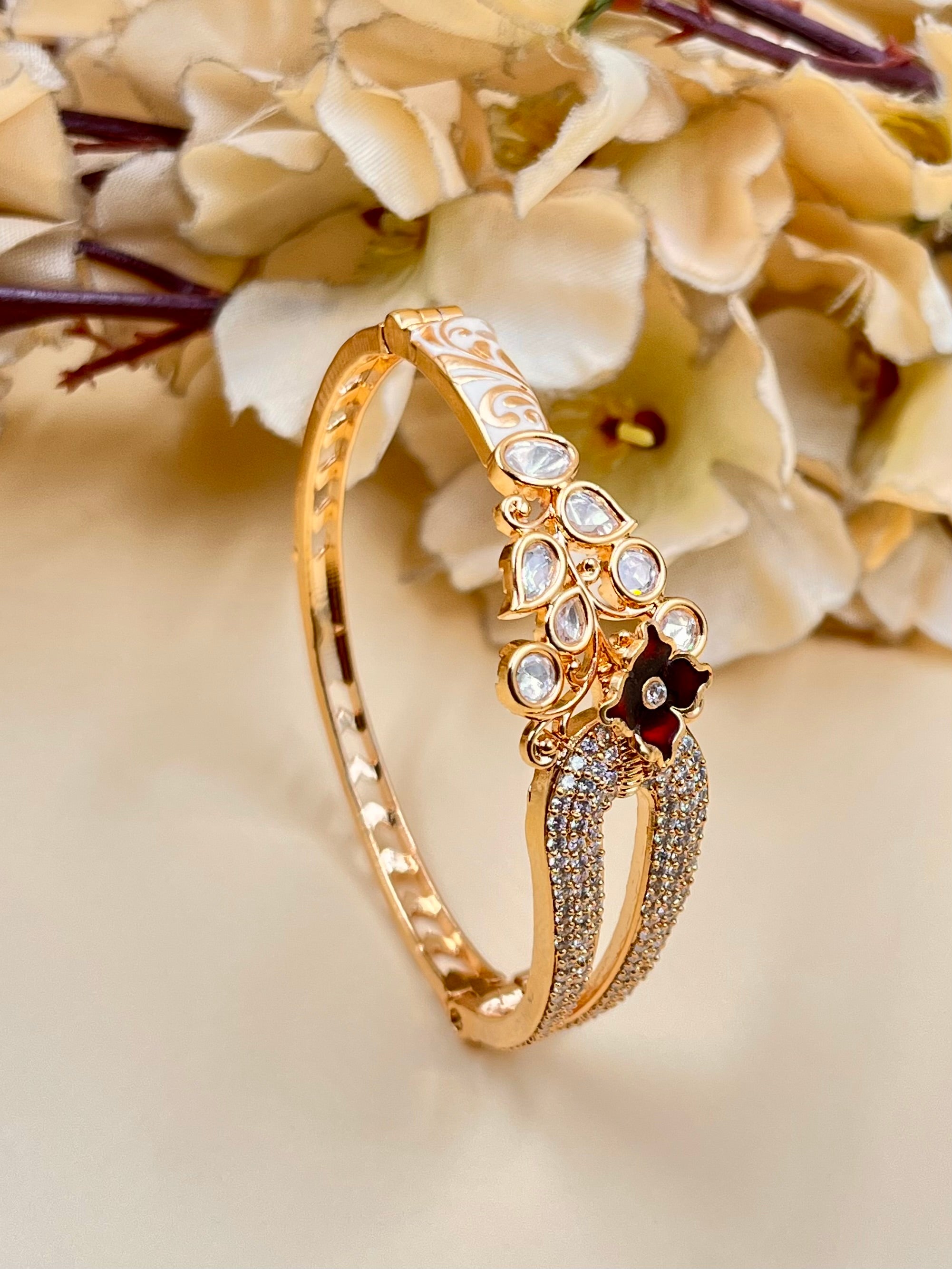 SARANSHI BRACELET