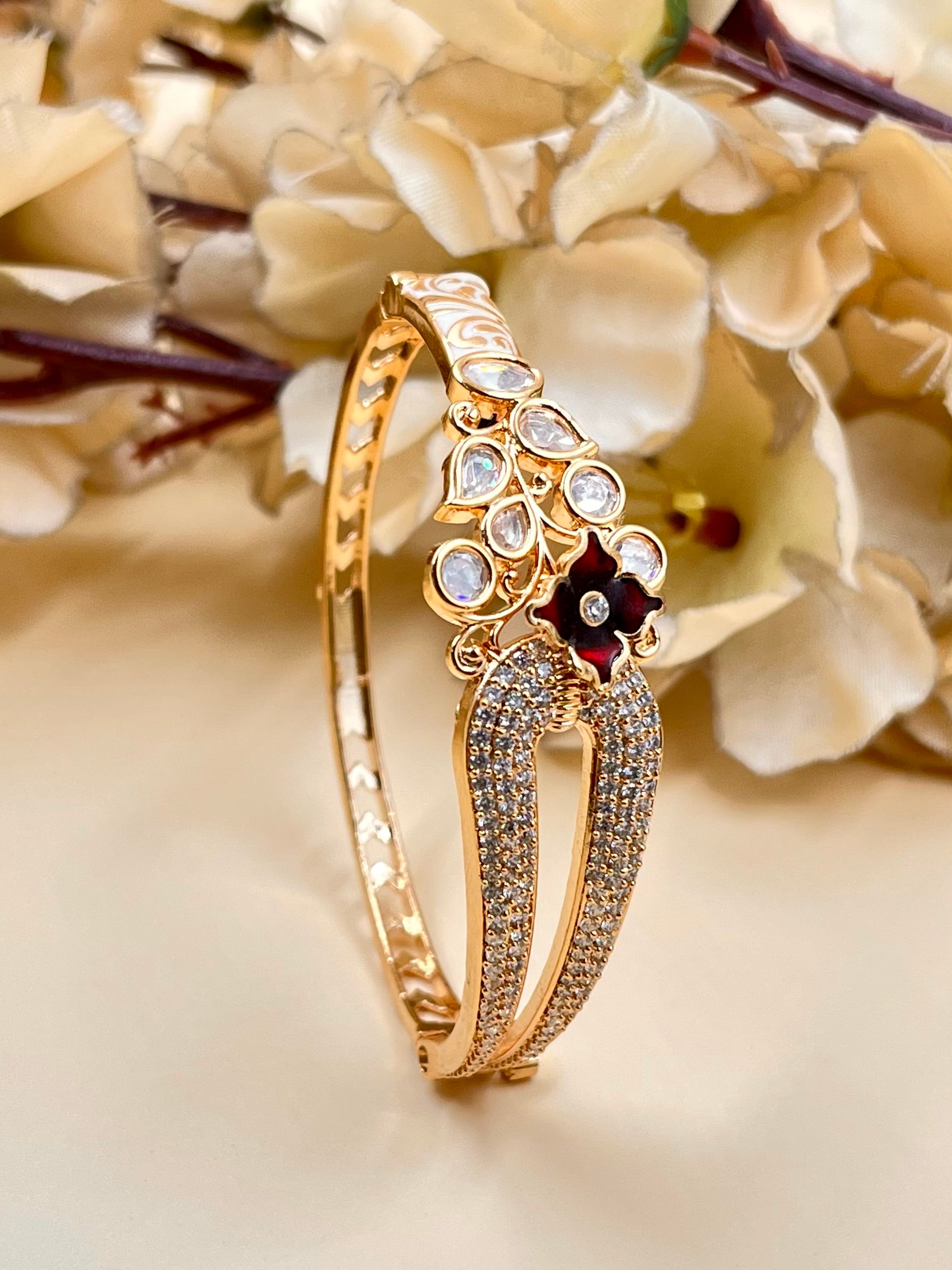 SARANSHI BRACELET