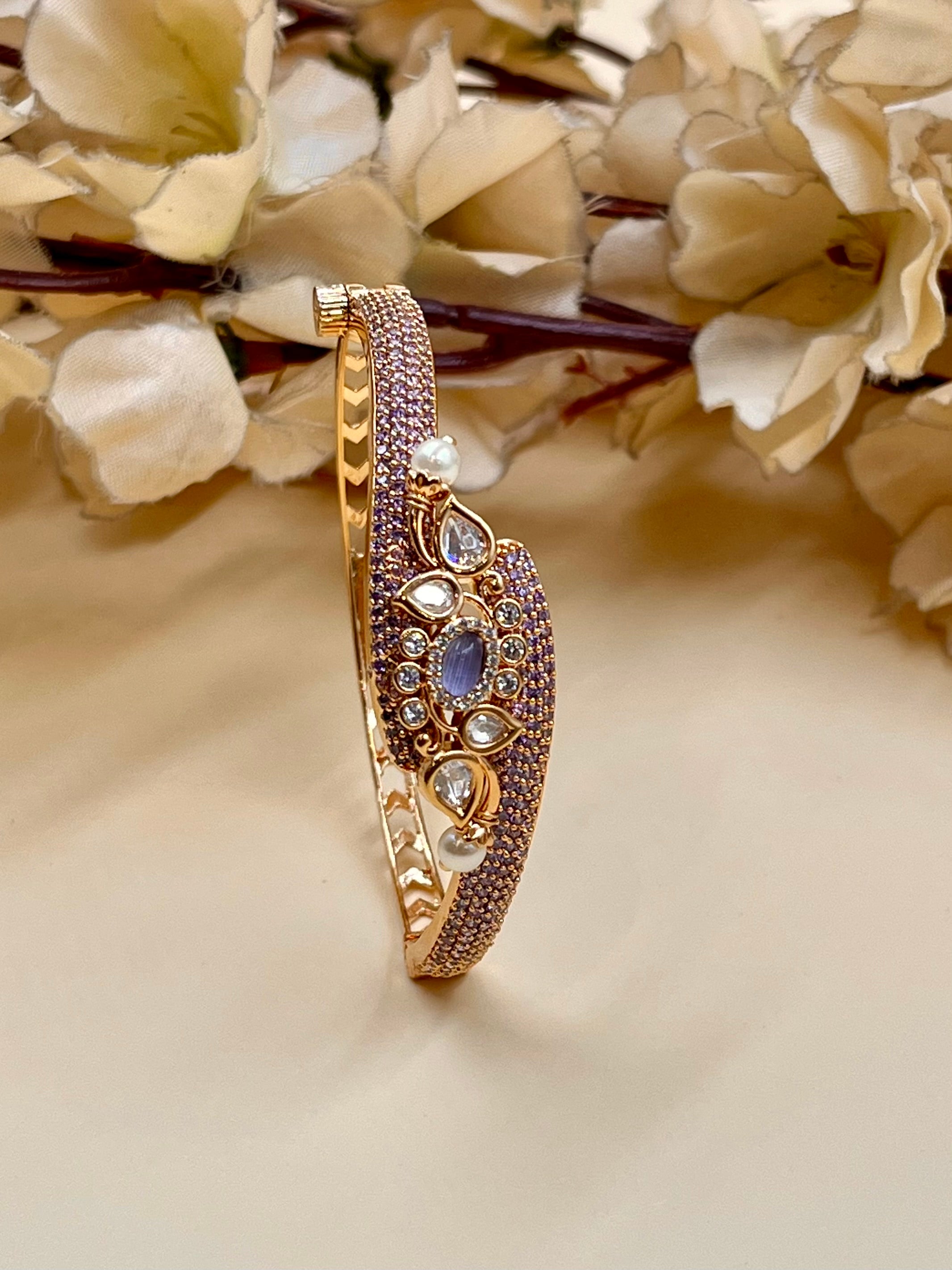 MAHIRA BRACELET