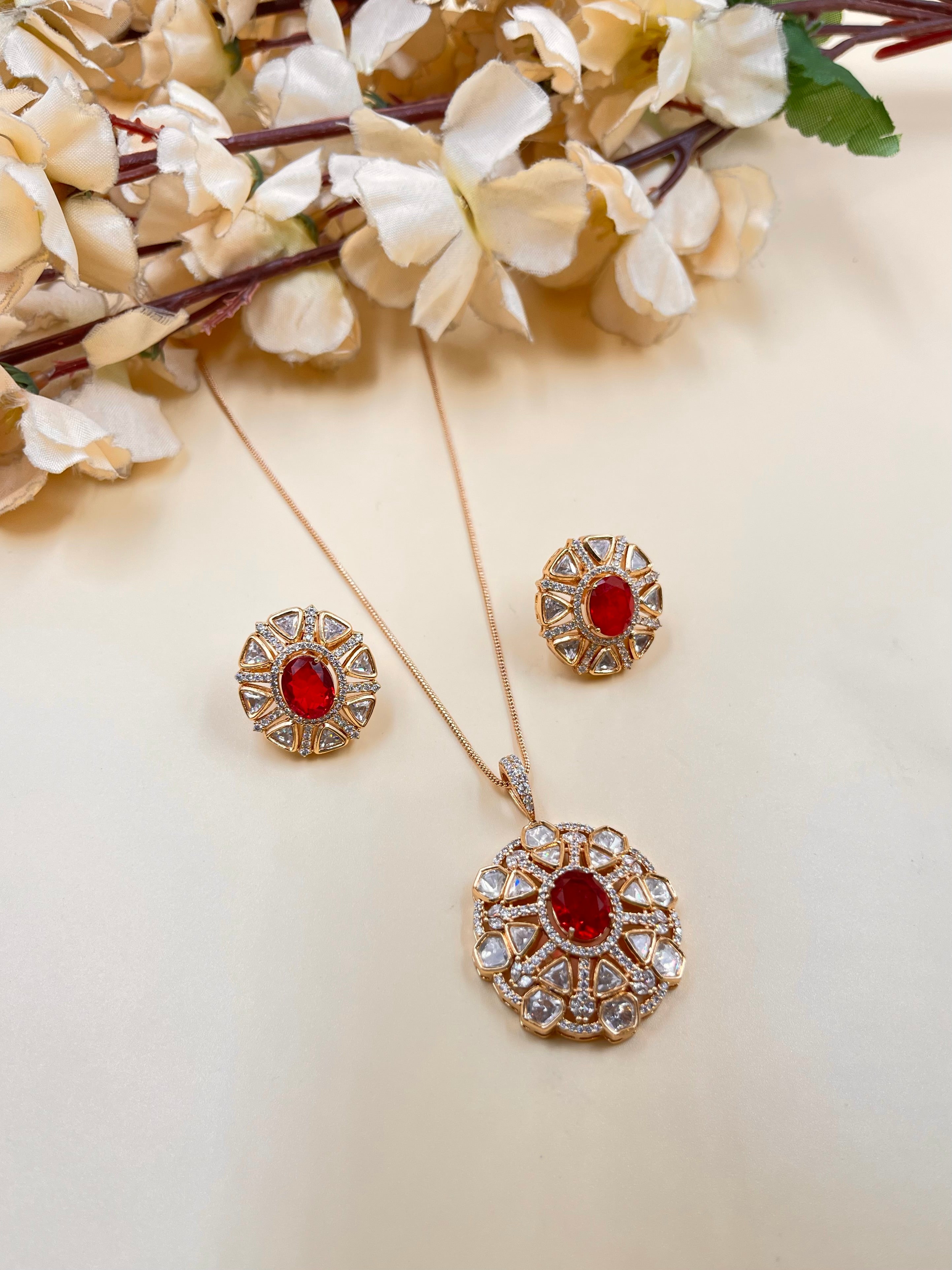 JANE PENDANT