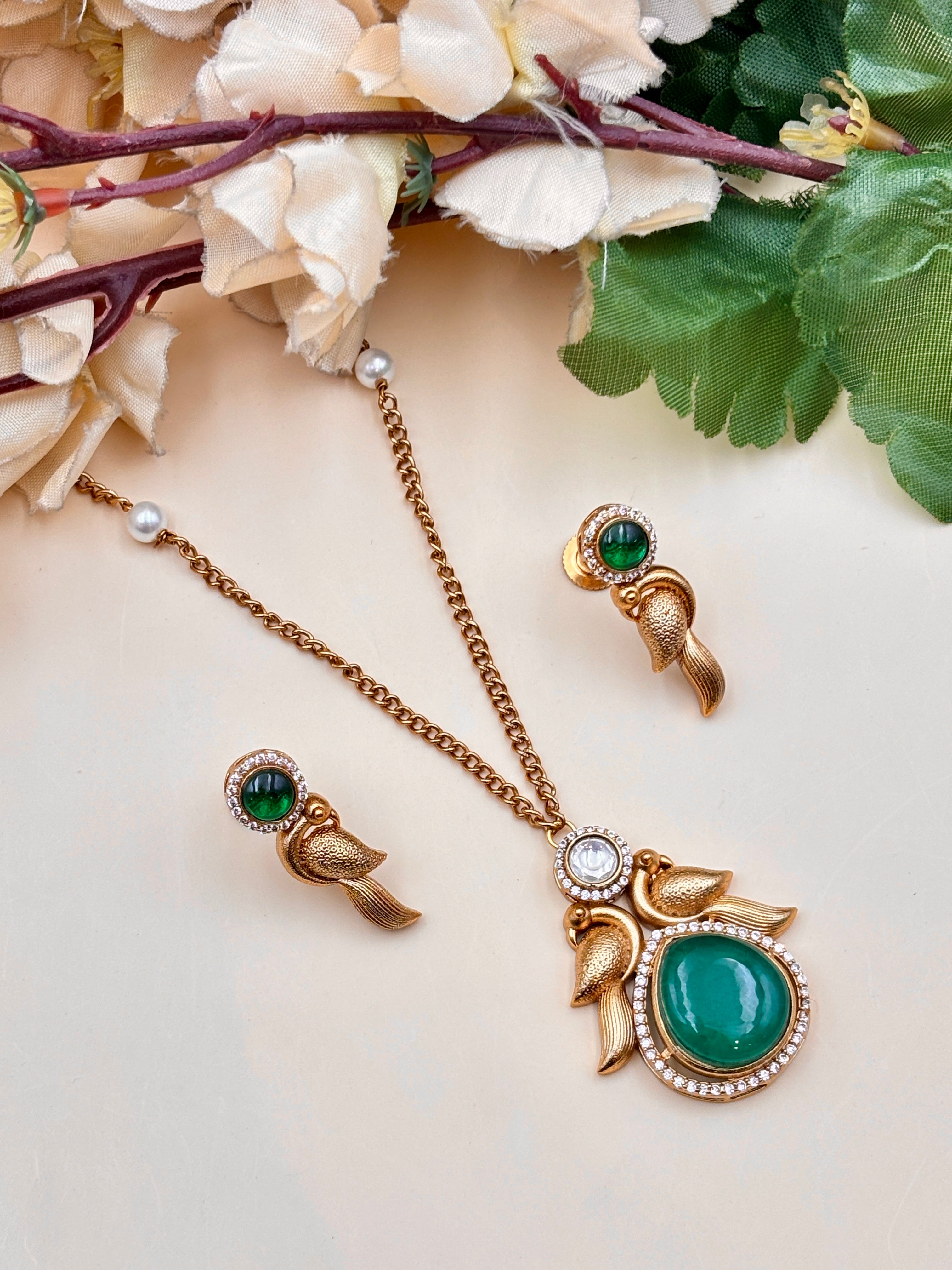 IMARA PENDANT
