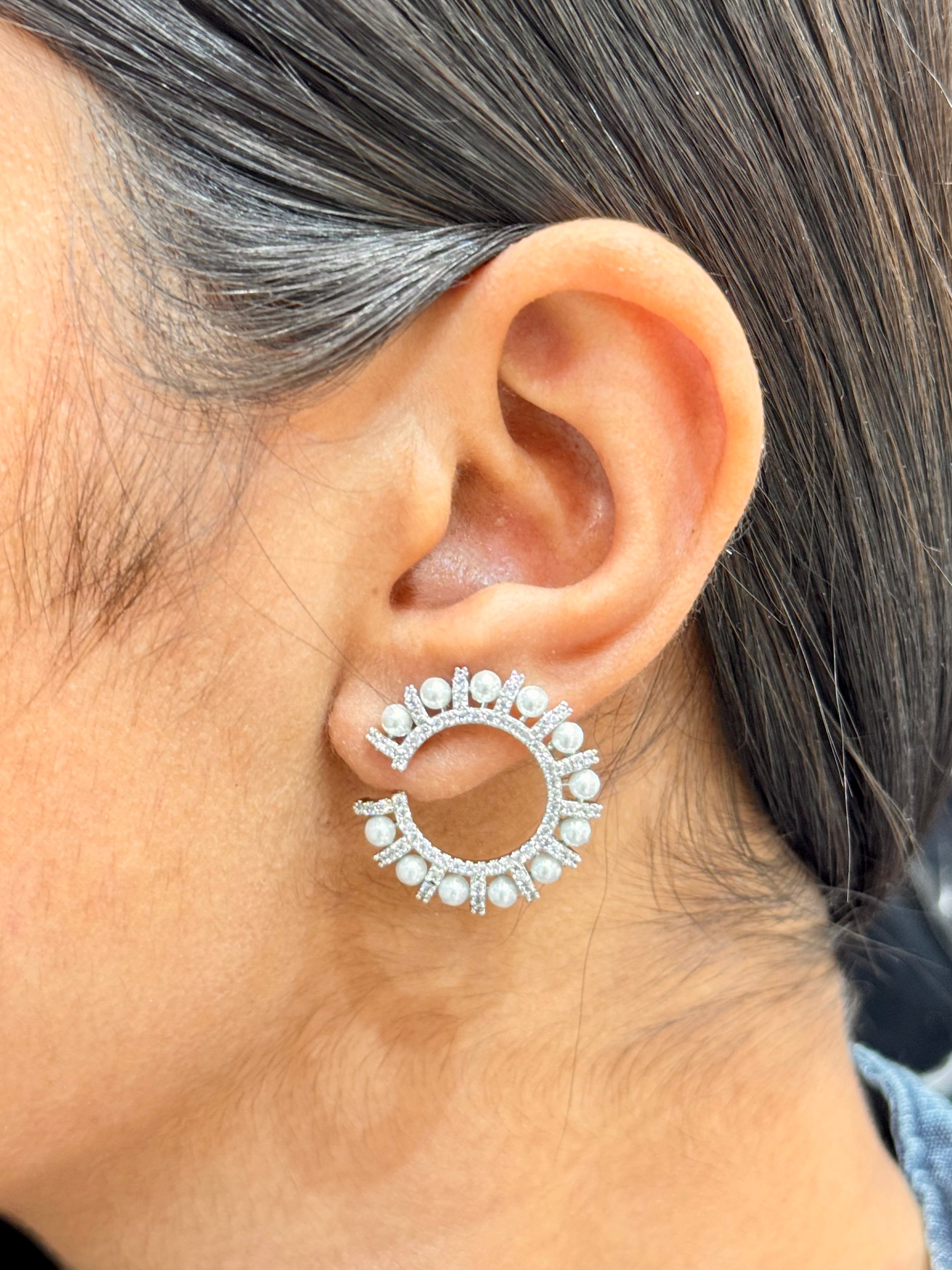 ZOEY EARRING