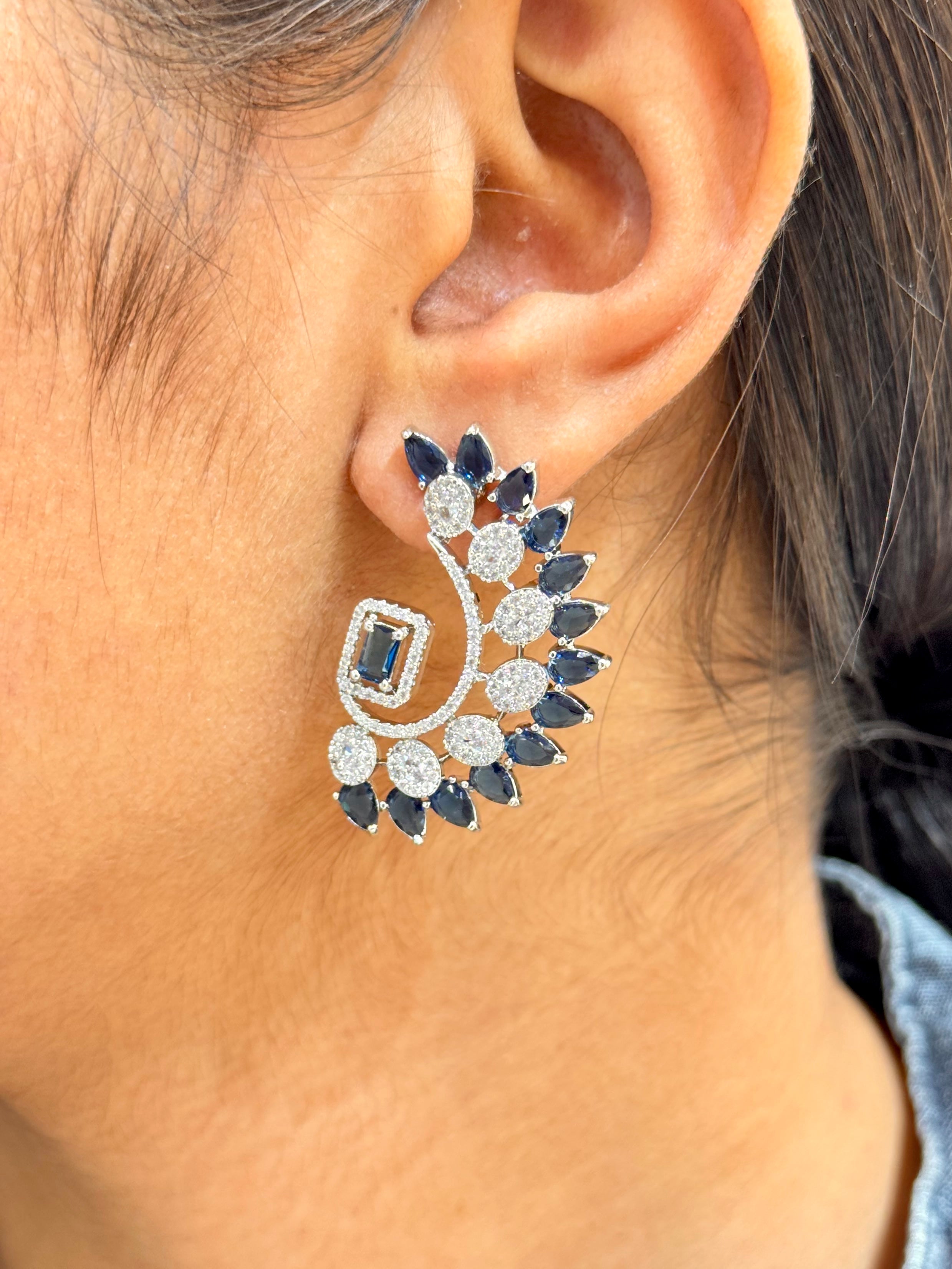 ZURI EARRING