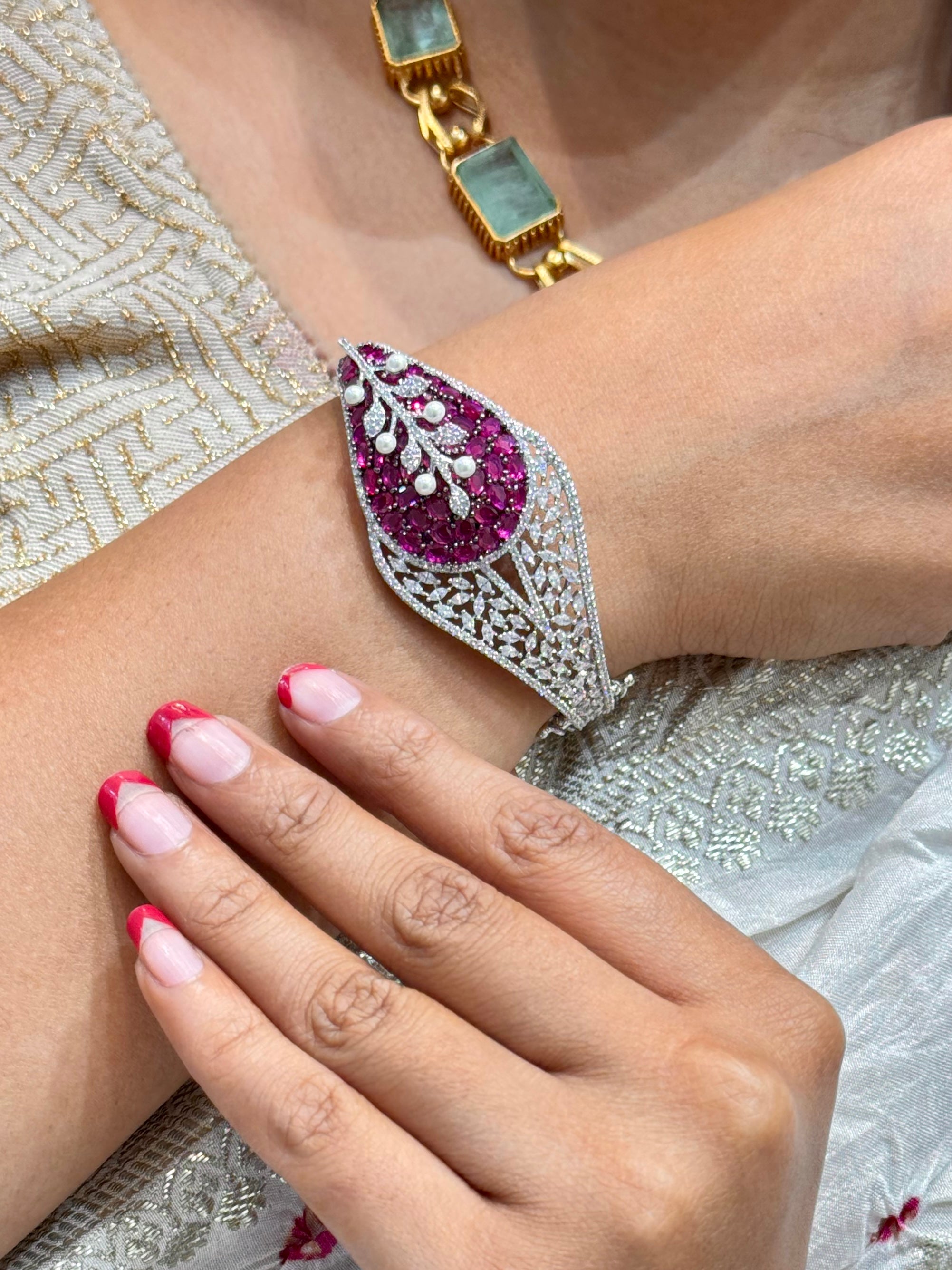 ZURI BRACELET