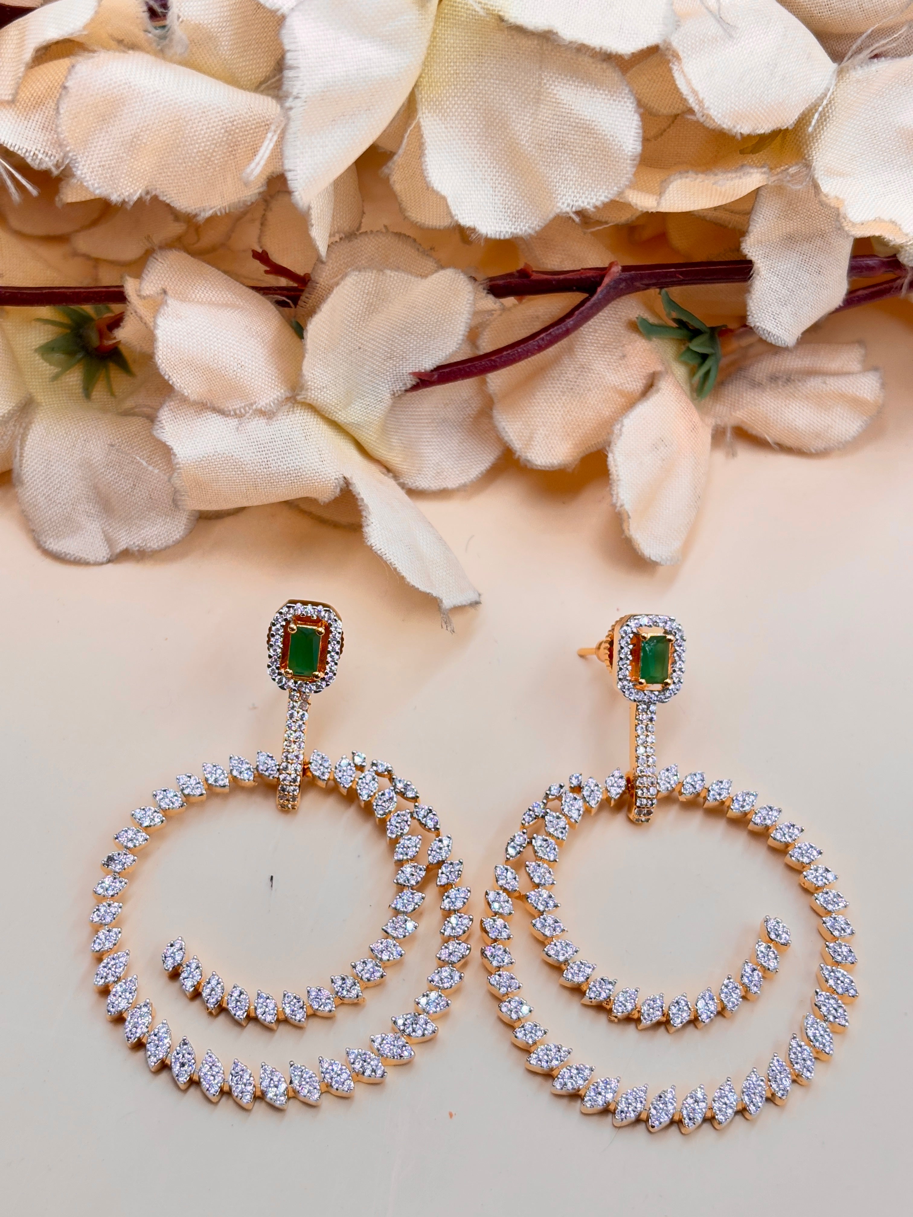 RIYA EARRING