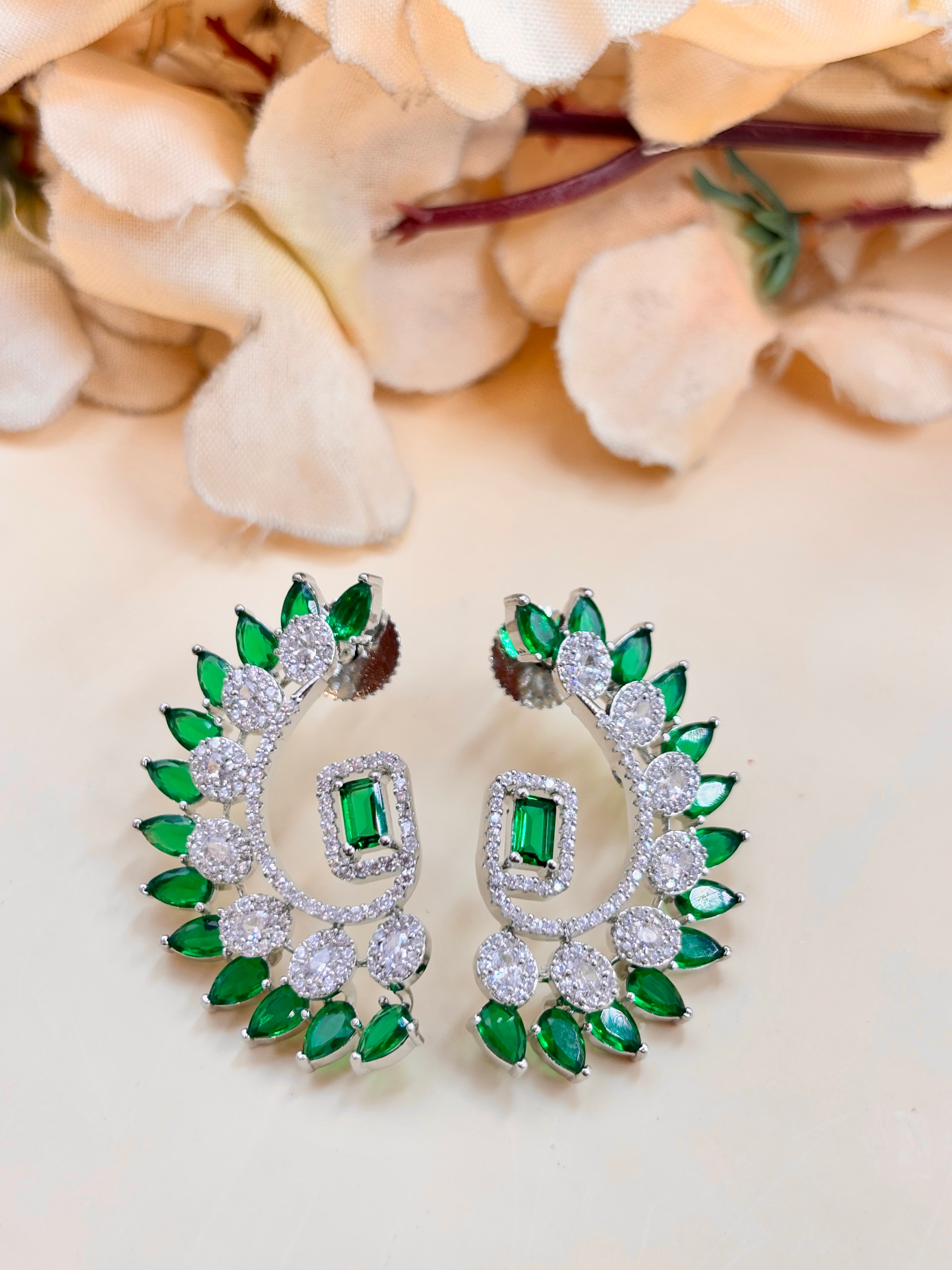 ZURI EARRING