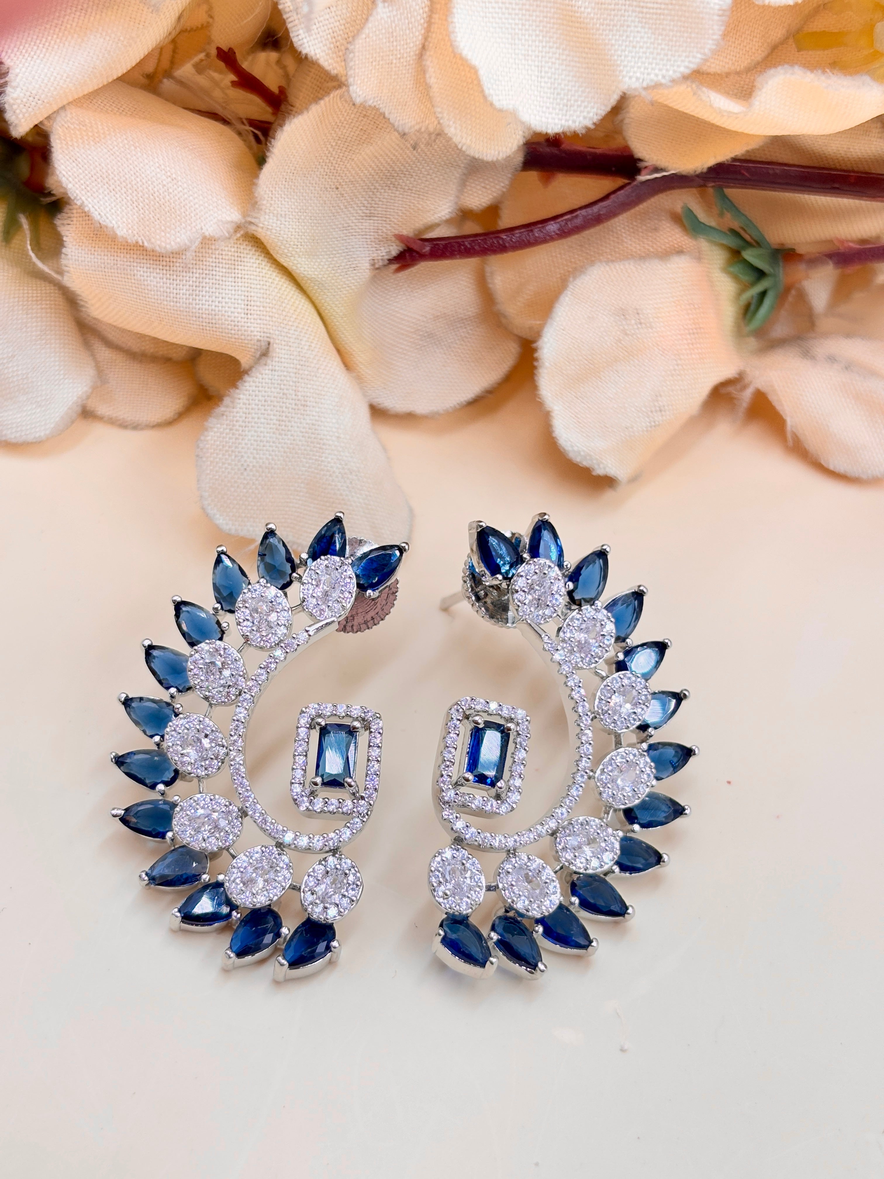 ZURI EARRING