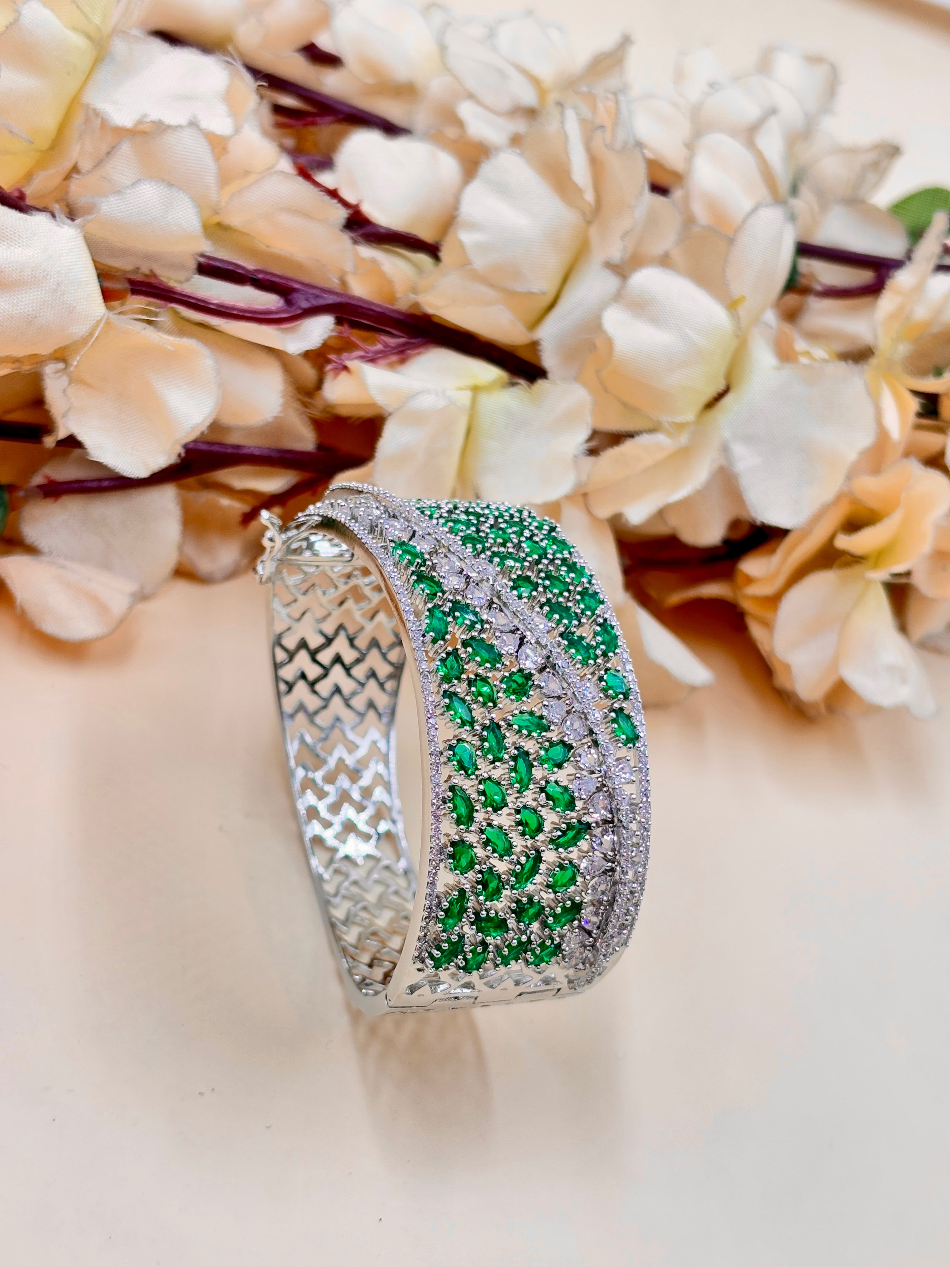 KASHVI BRACELET