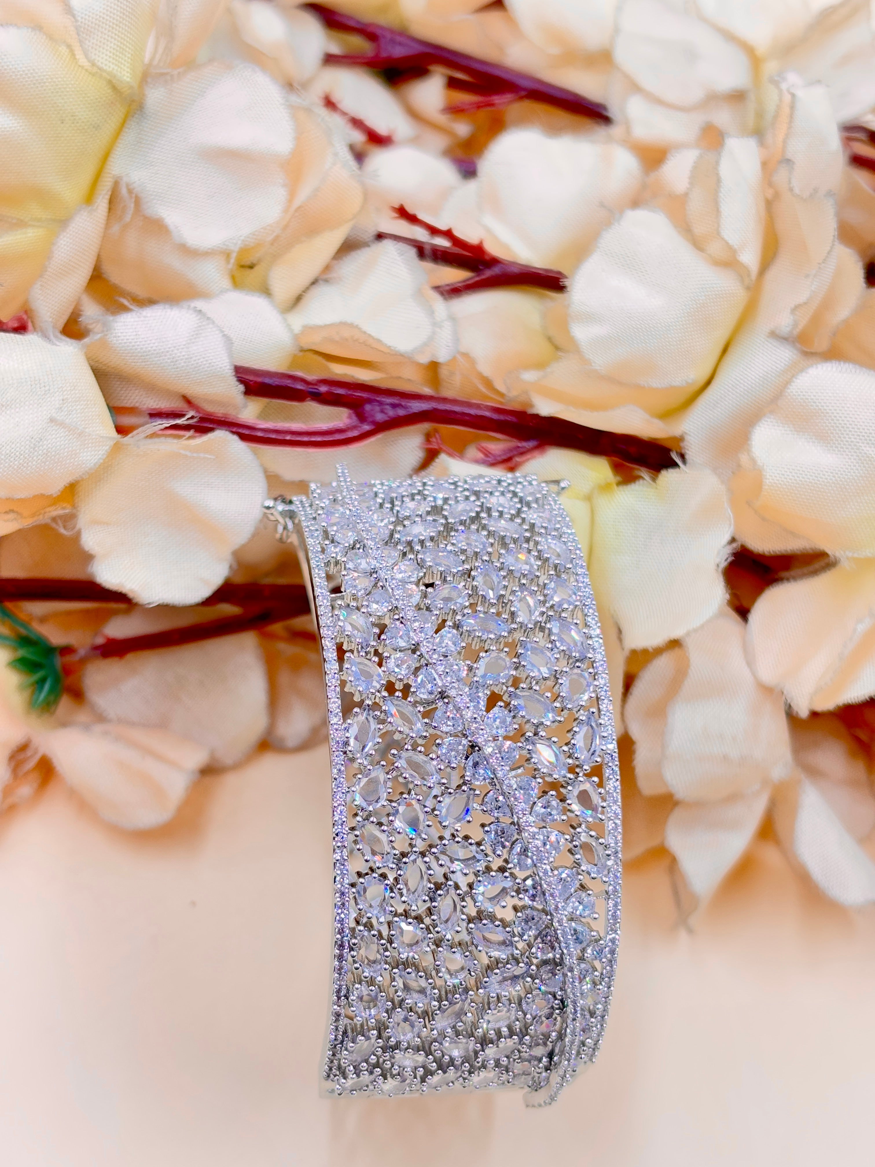 KASHVI BRACELET