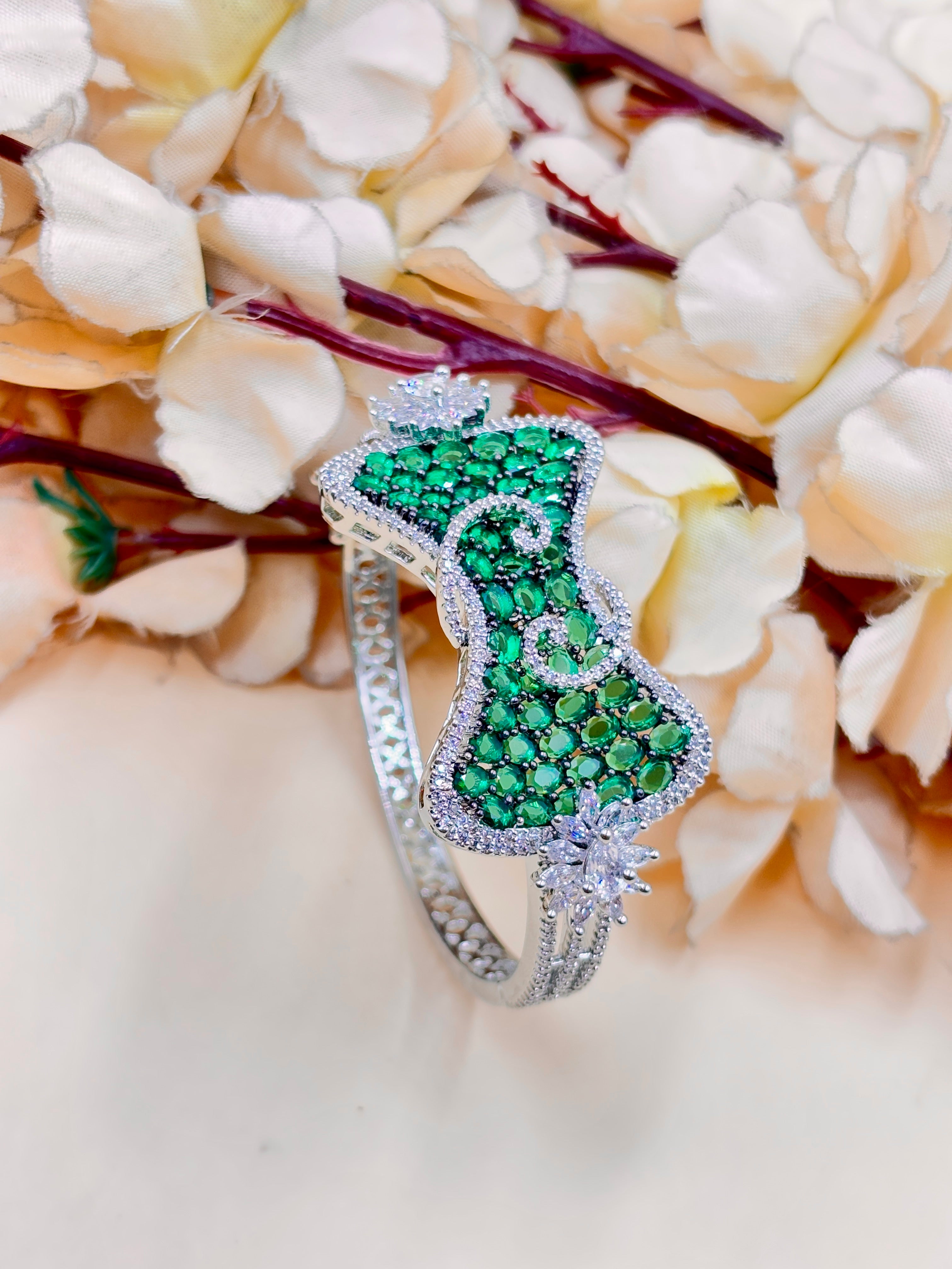 URWA BRACELET
