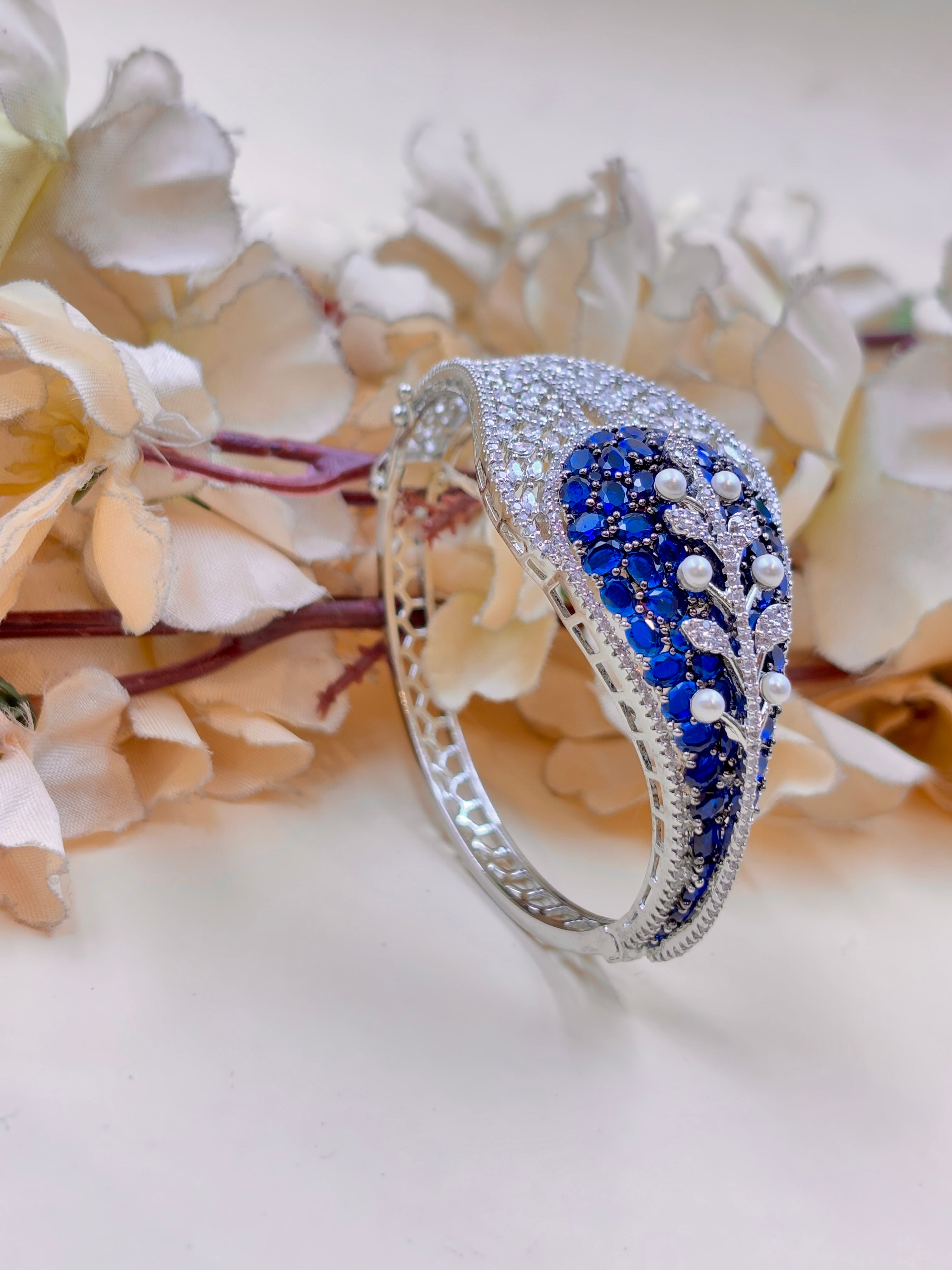 ZURI BRACELET