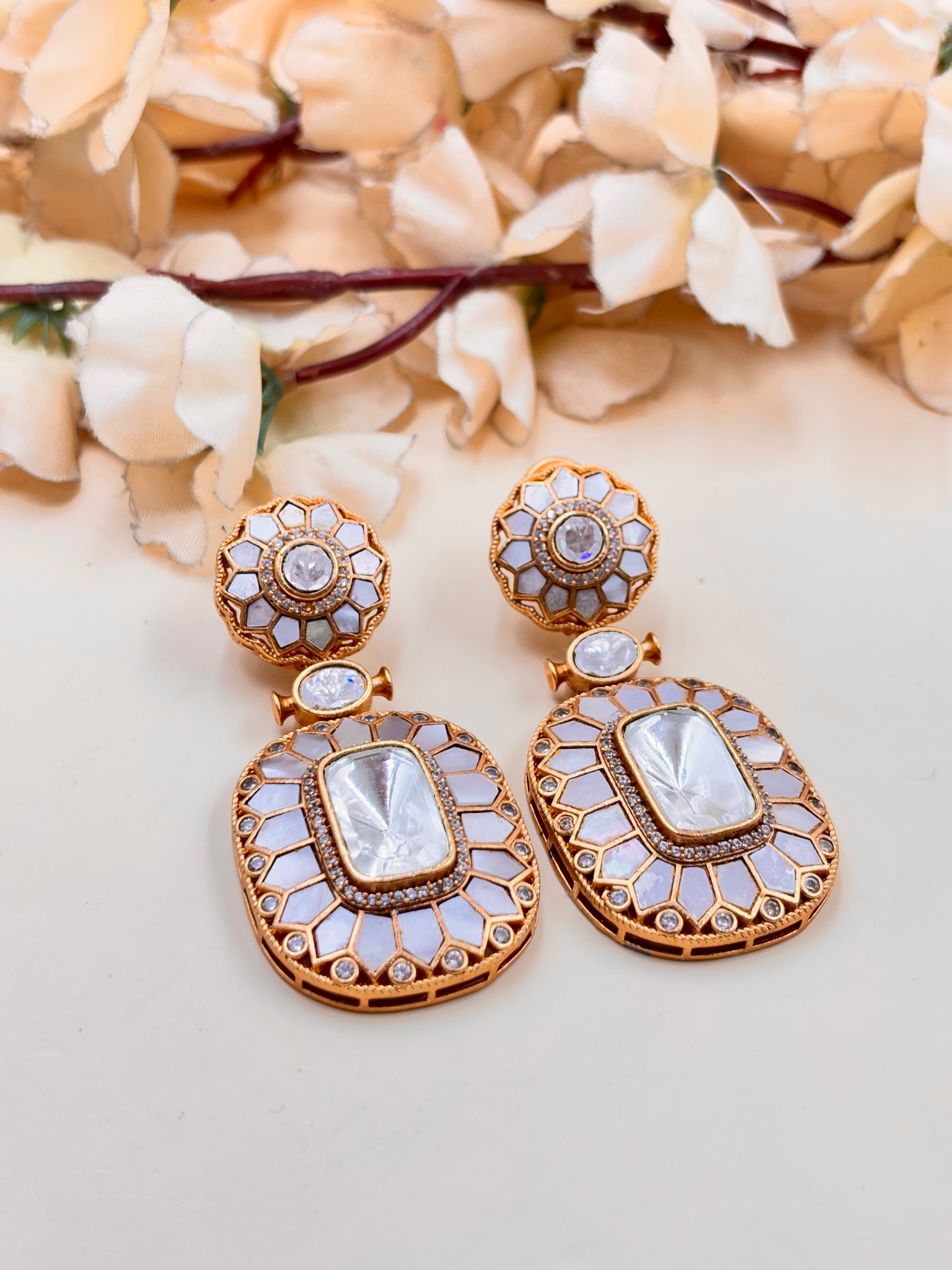 ASMA EARRING