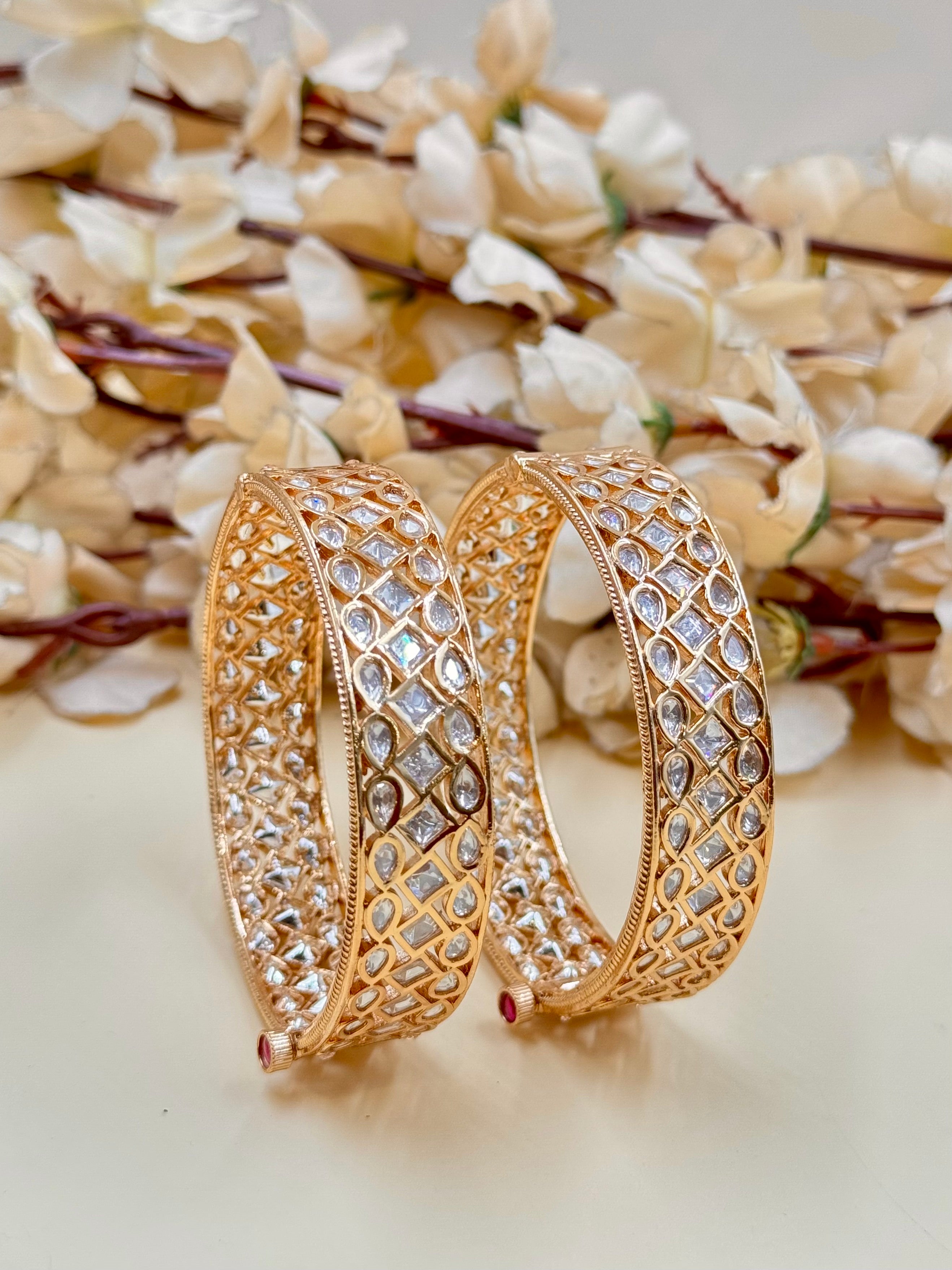 DHIRAL BANGLE