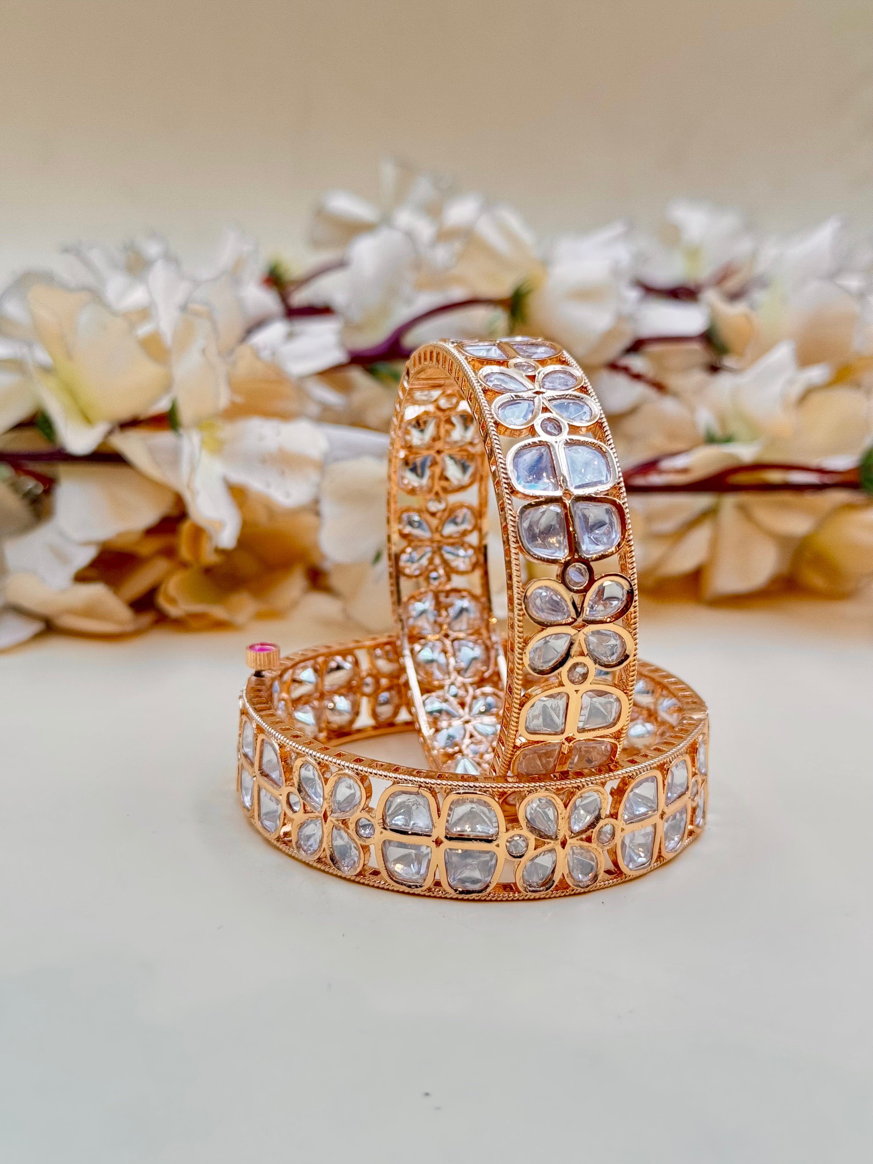 SAATVI BANGLE