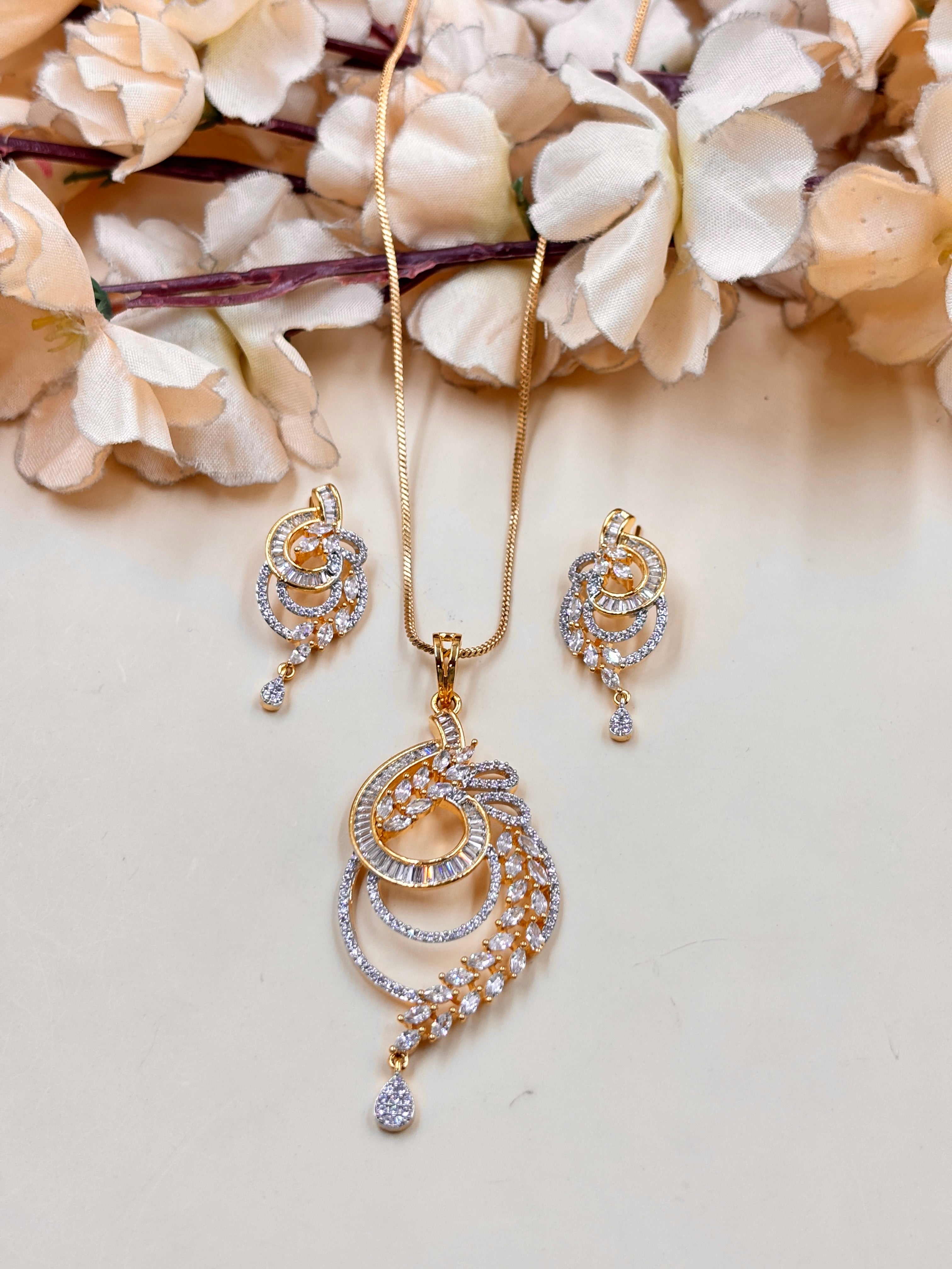 ANJU PENDANT