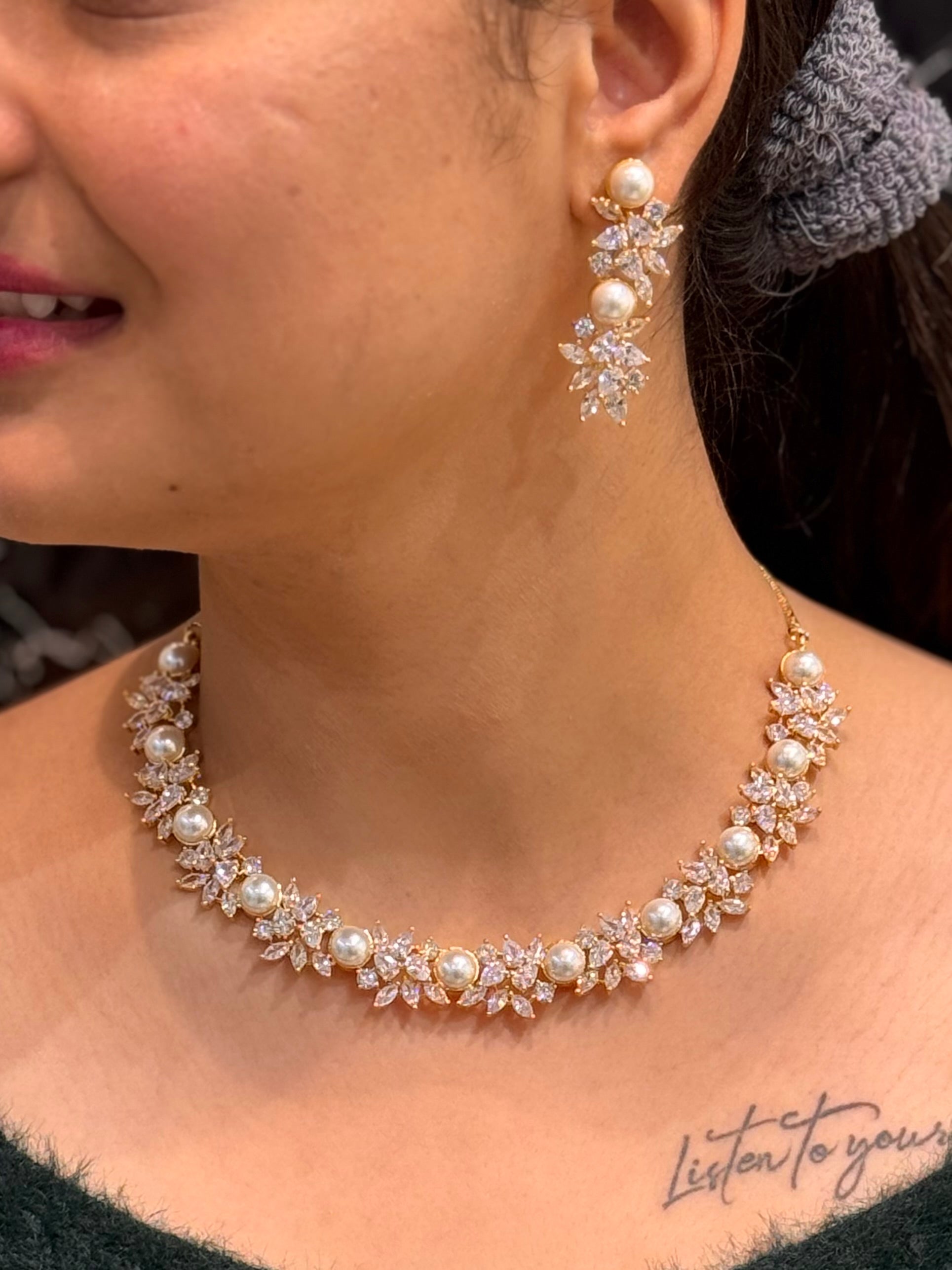 SUHANA NECKLACE