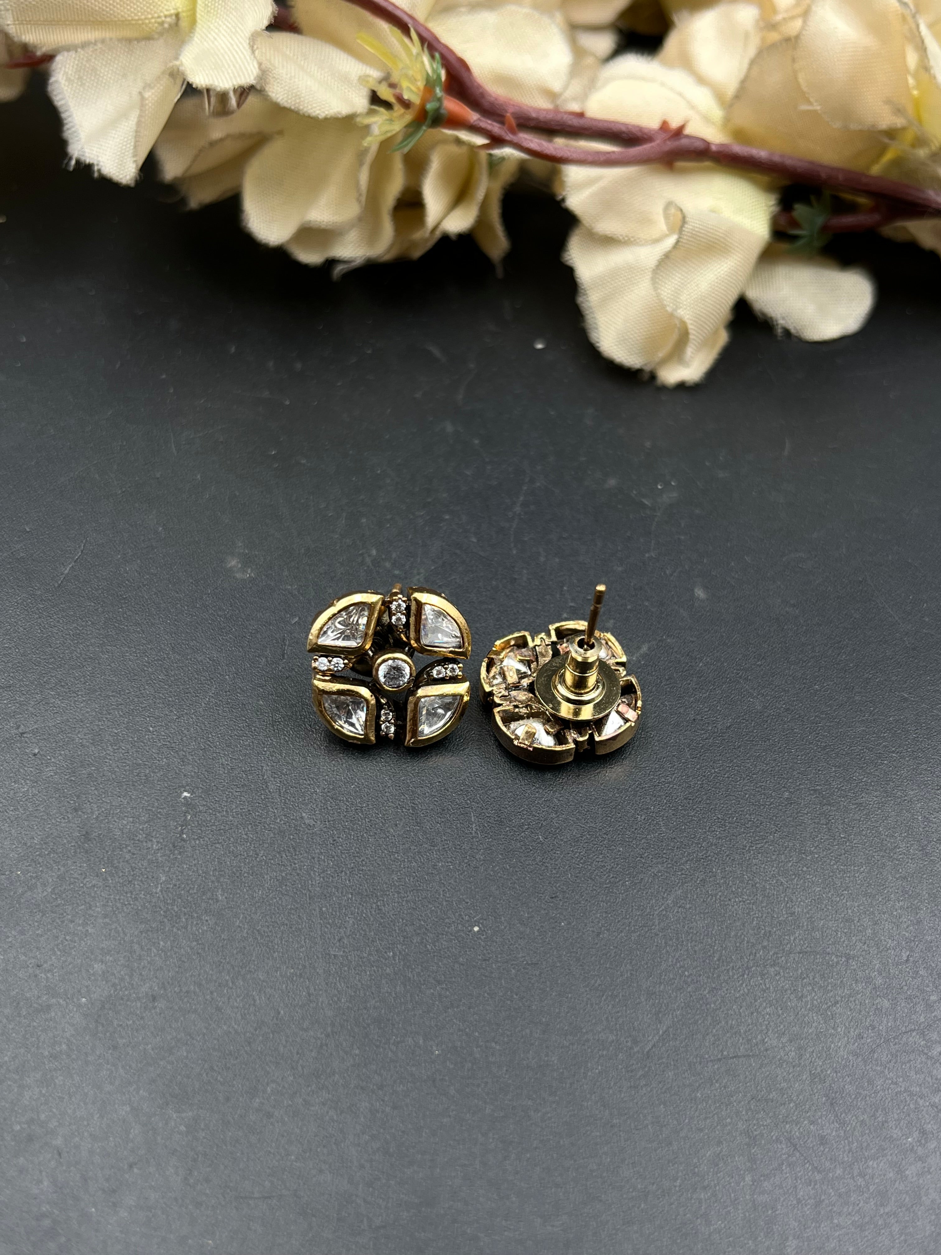 SEEMA EARRING