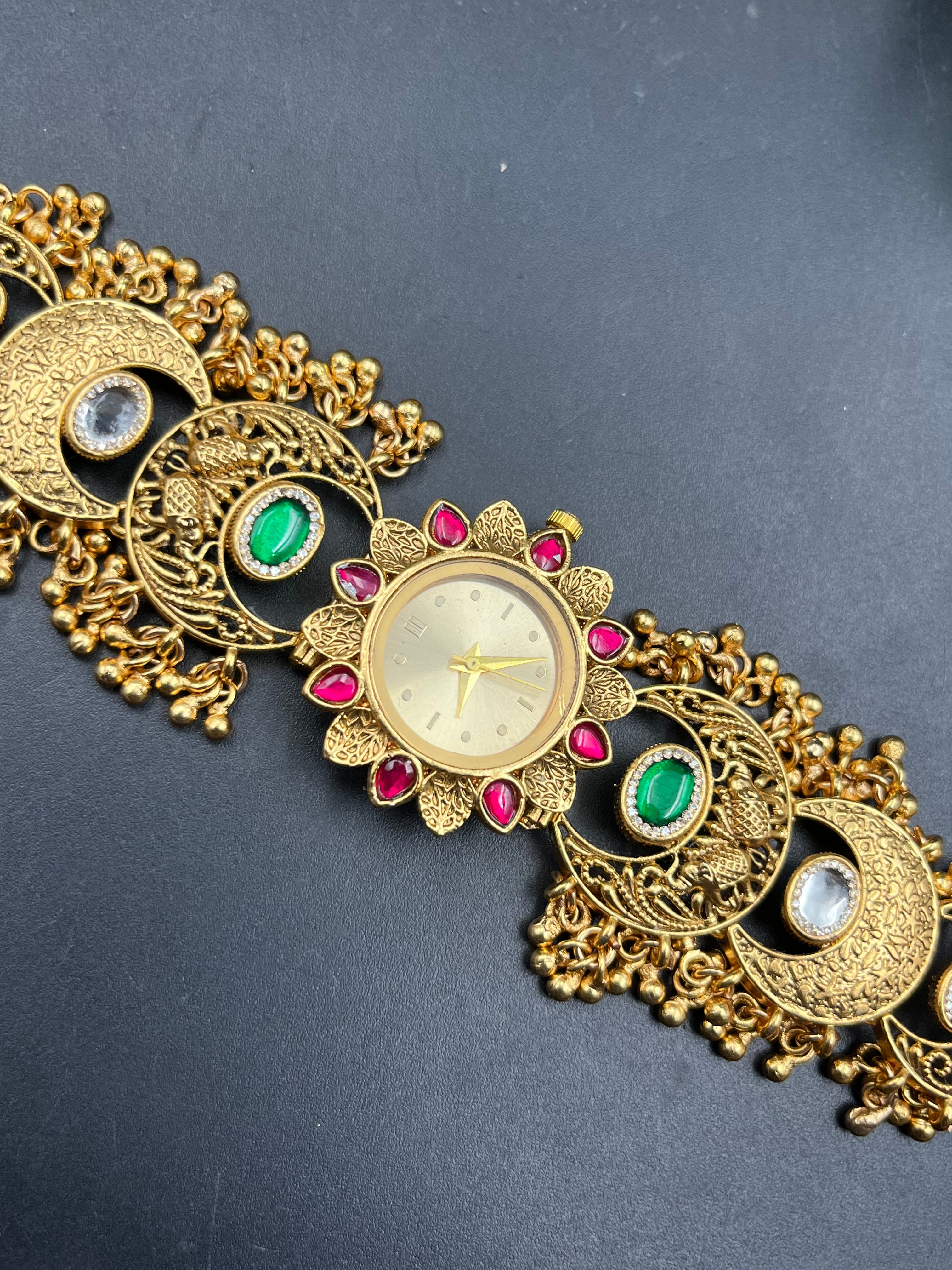 VINII WATCH
