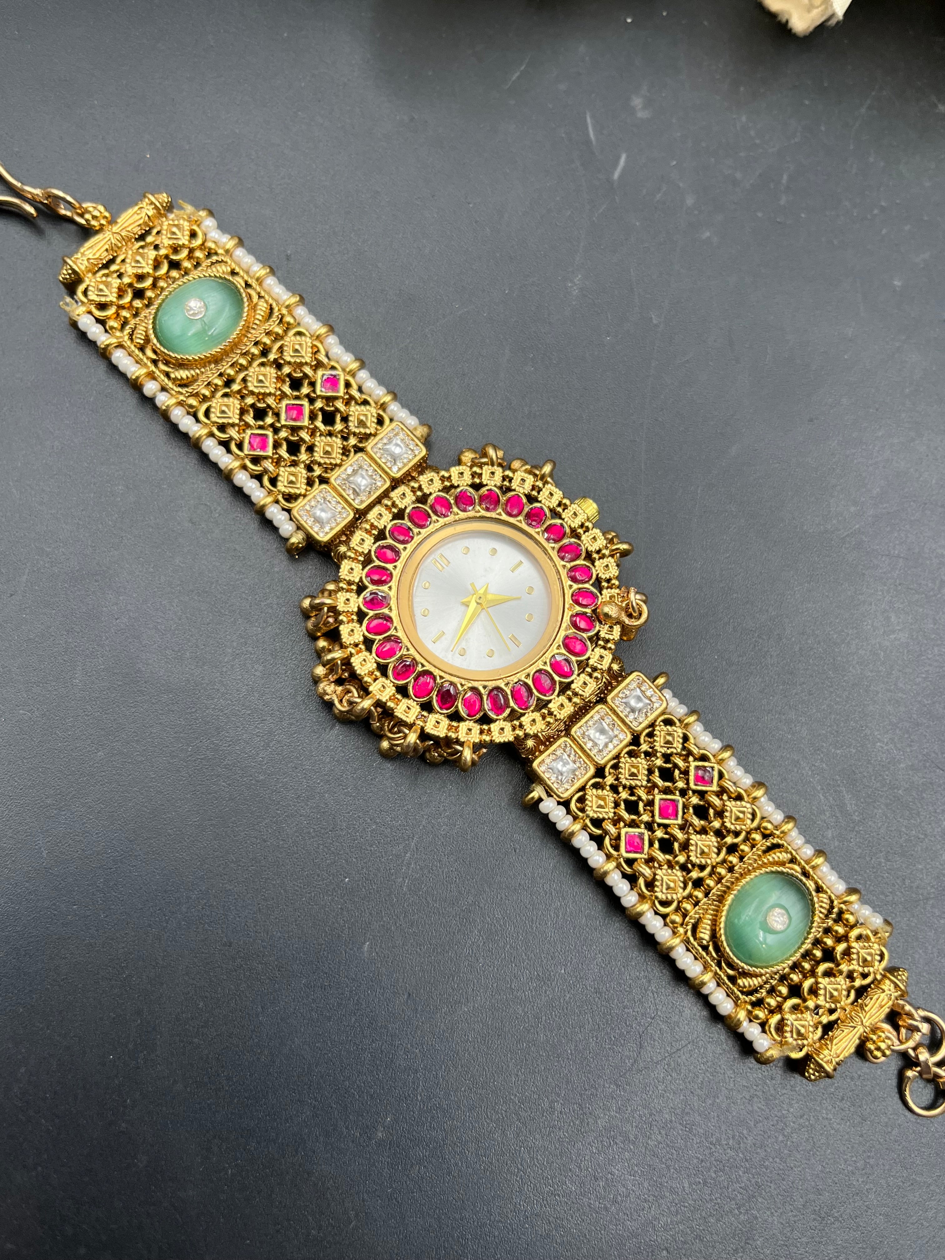 IZAM WATCH