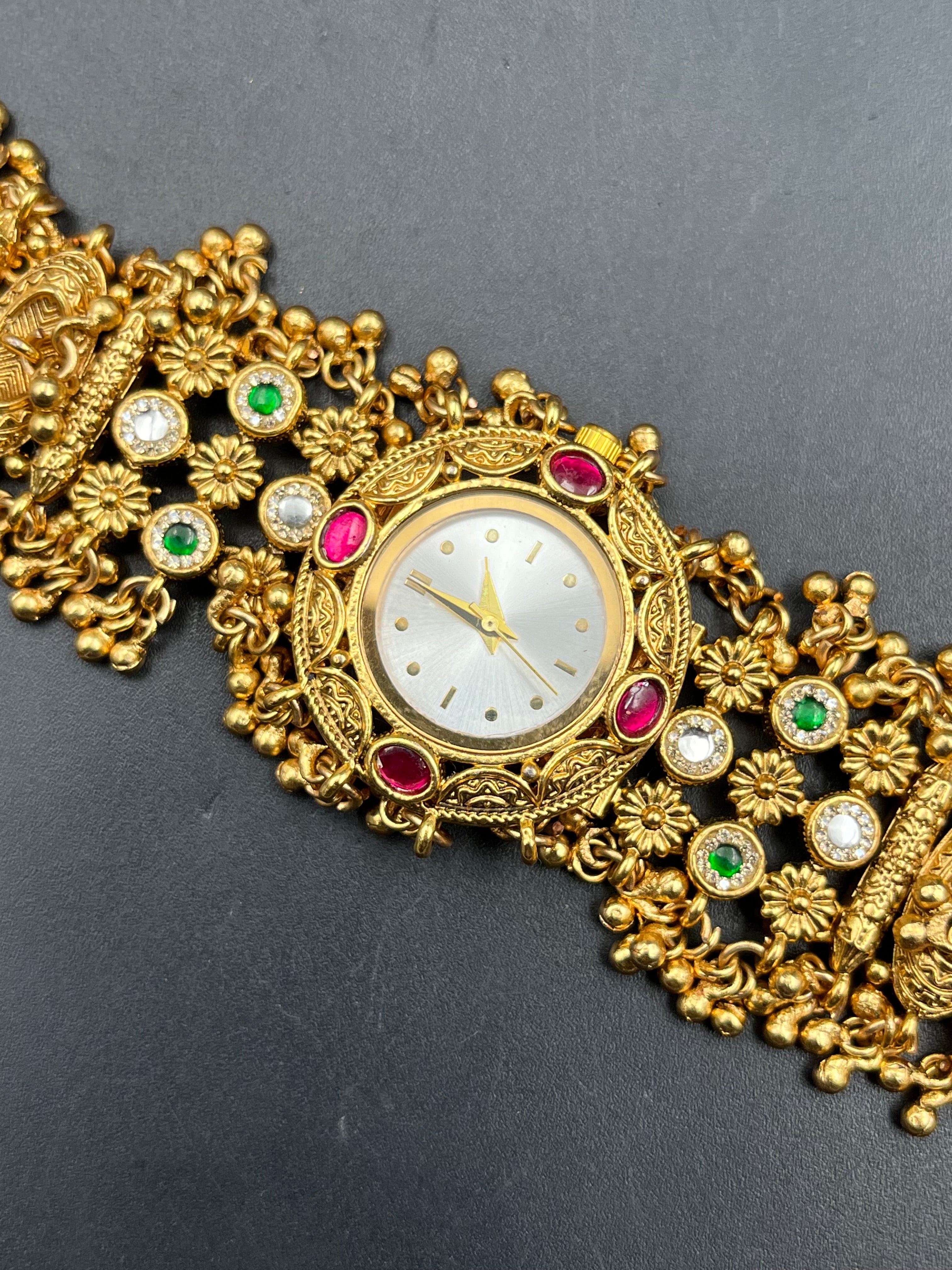 MUSKAN WATCH