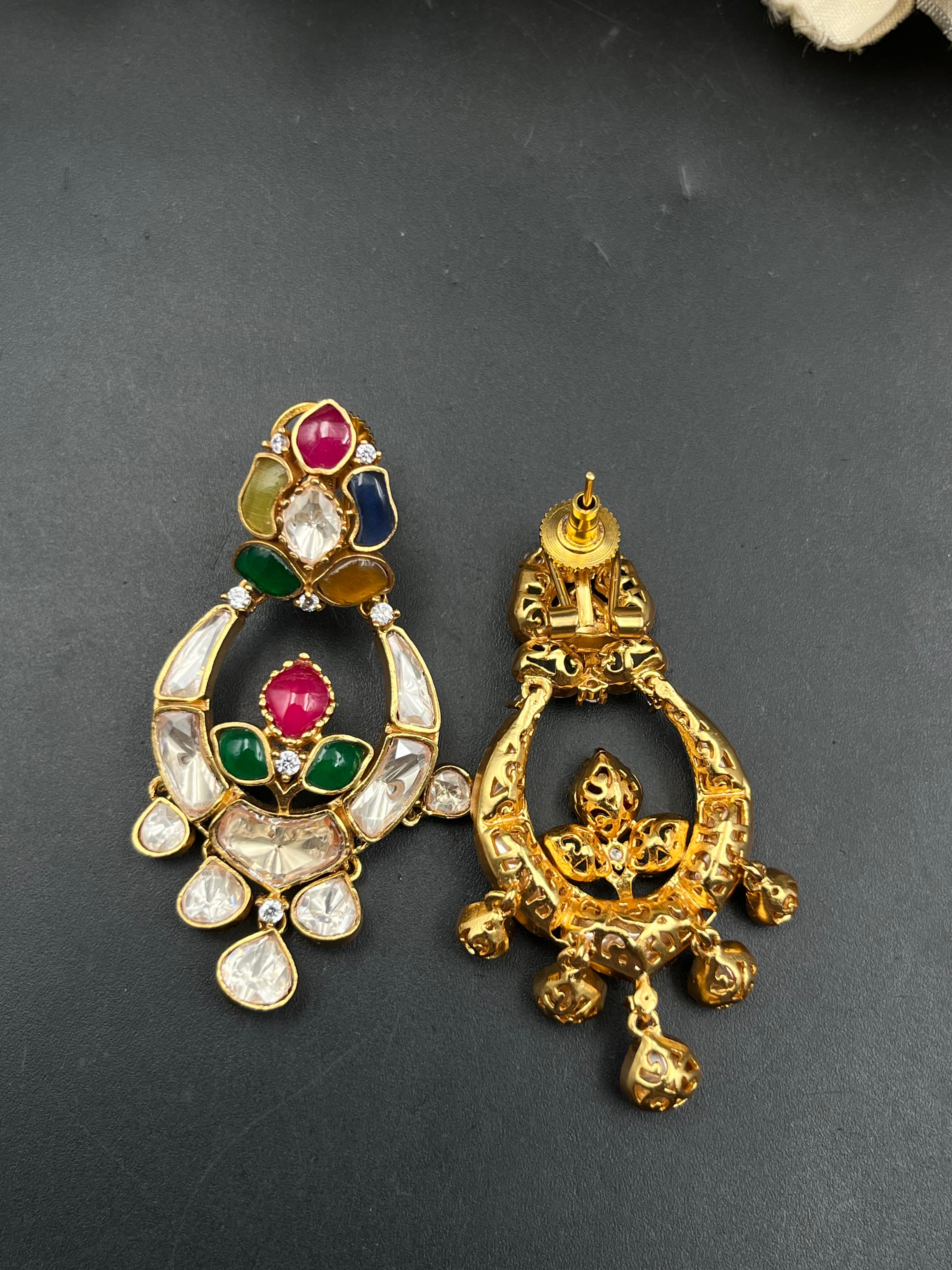 NIRMLA EARRING