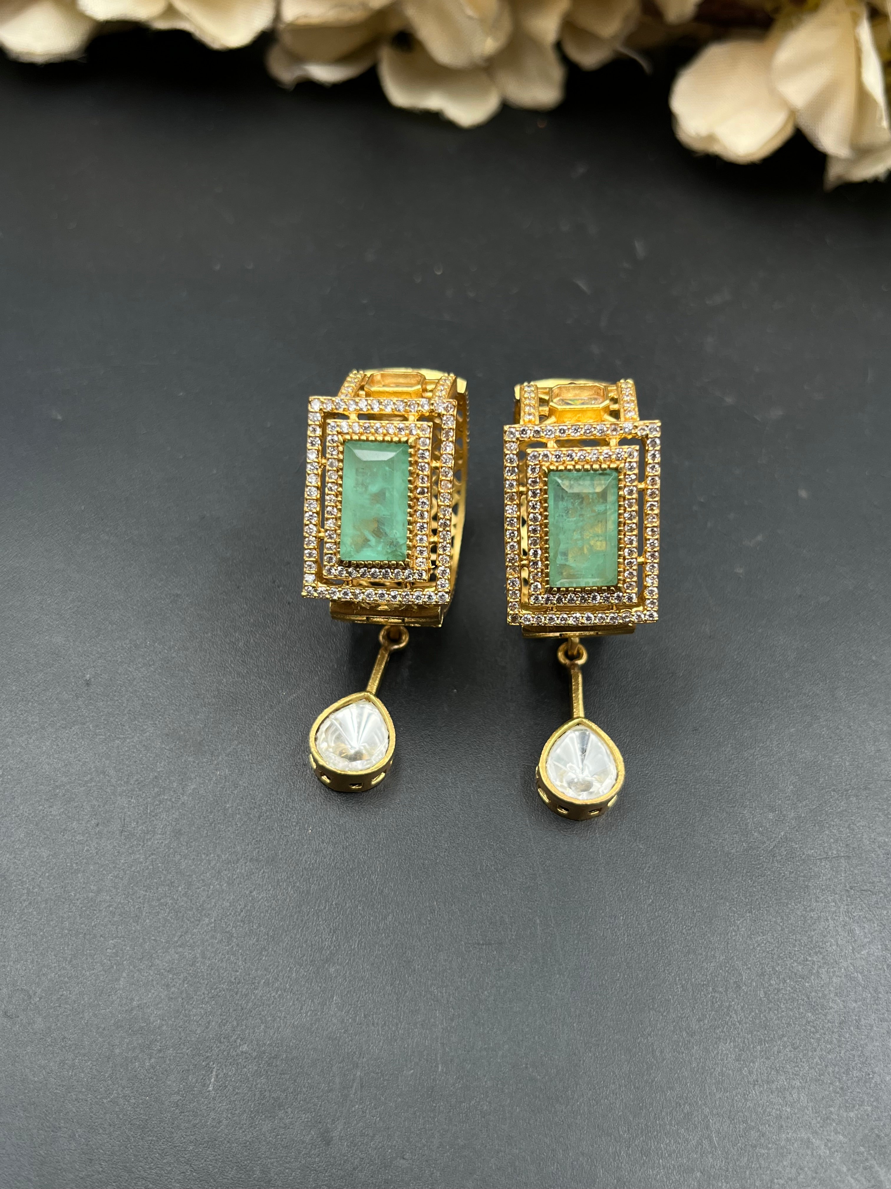 SHIYA EARRING
