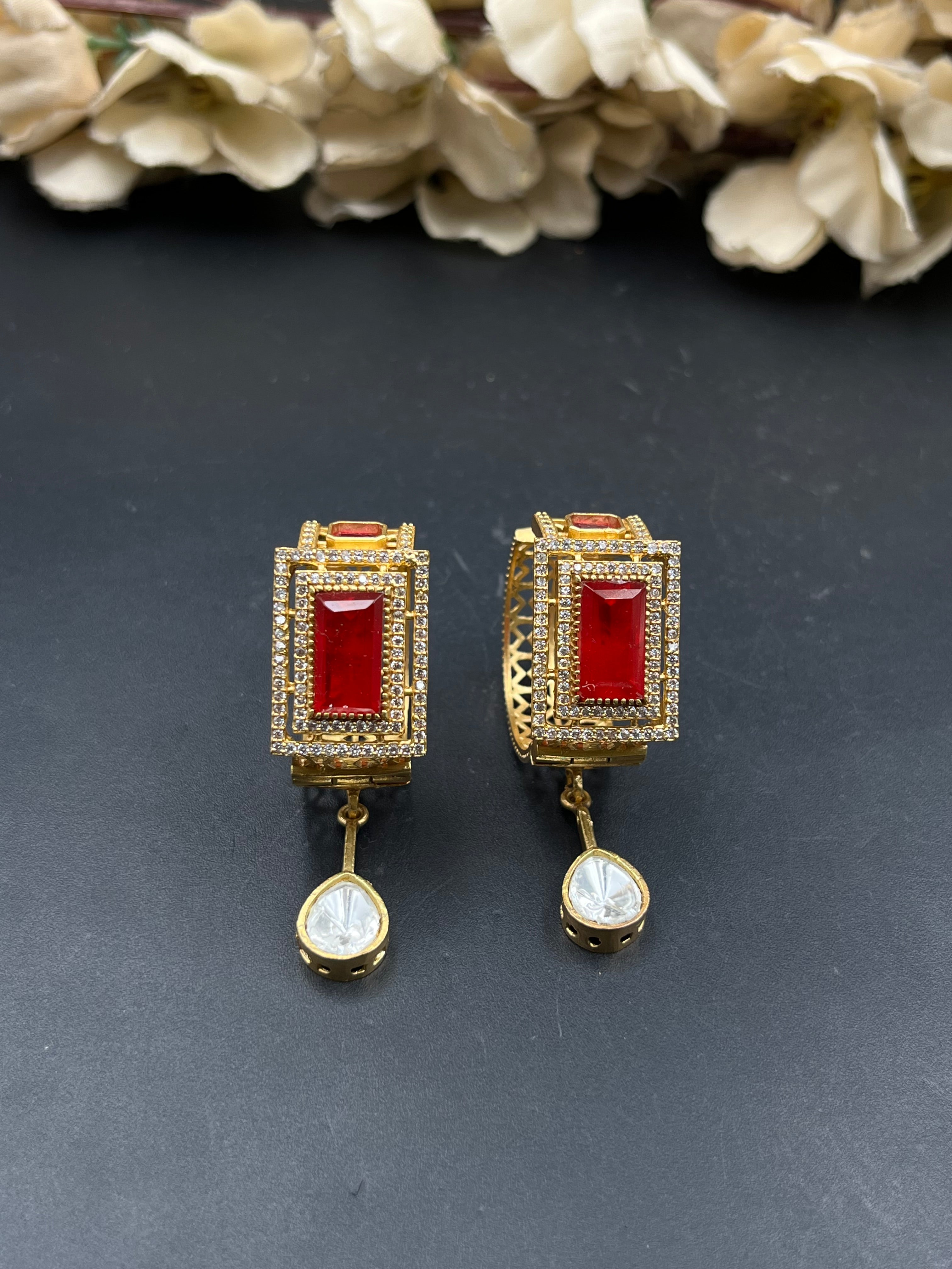 SHIYA EARRING