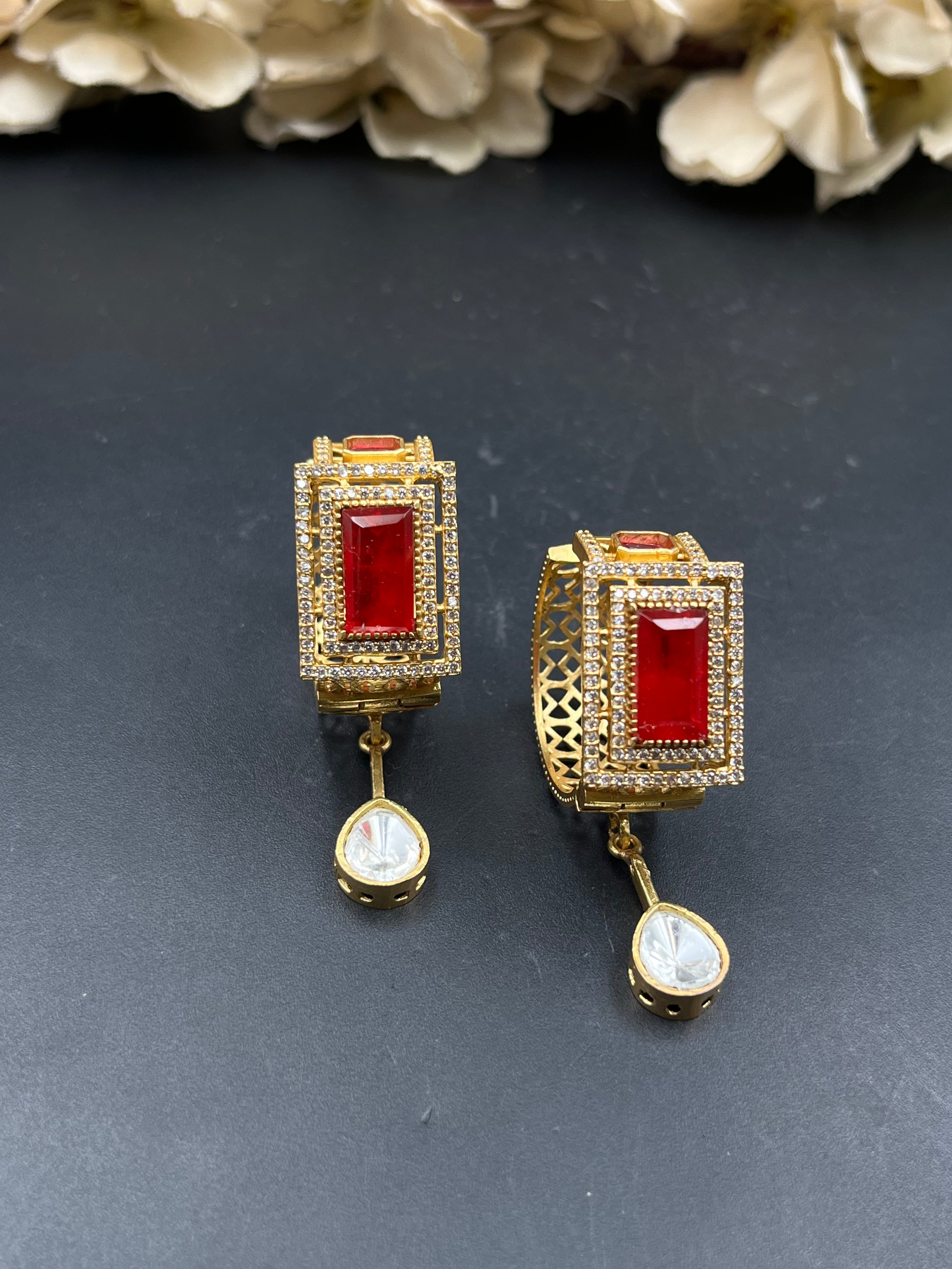 SHIYA EARRING