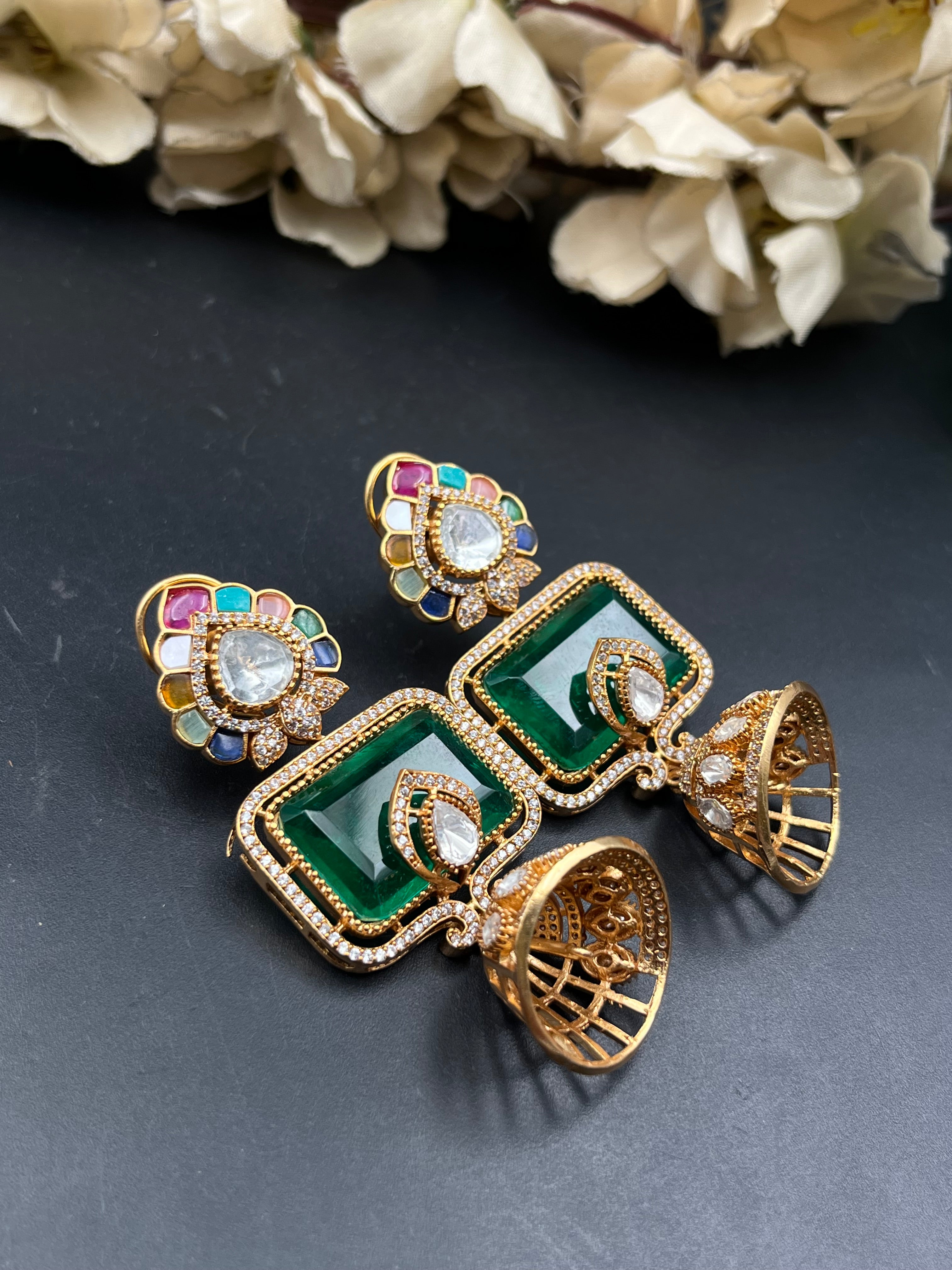 NITA EARRING