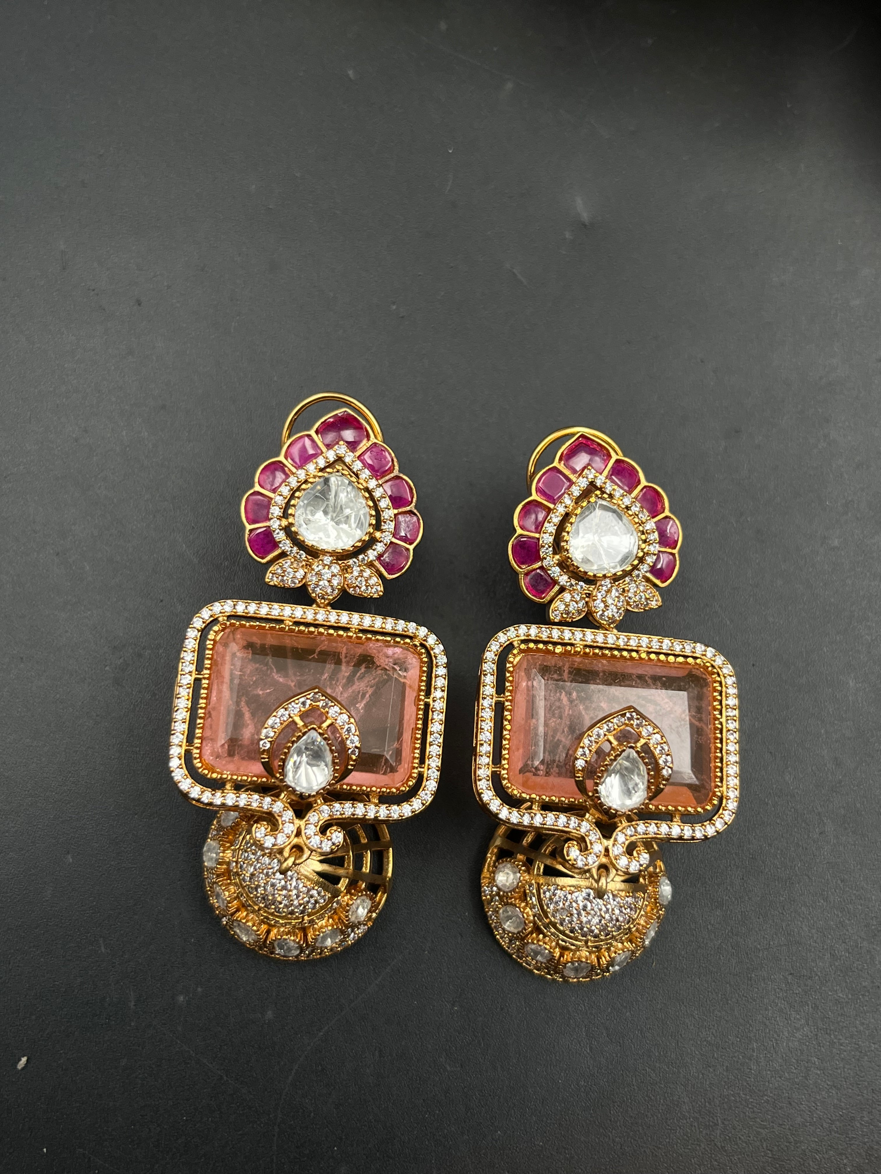 NITA EARRING