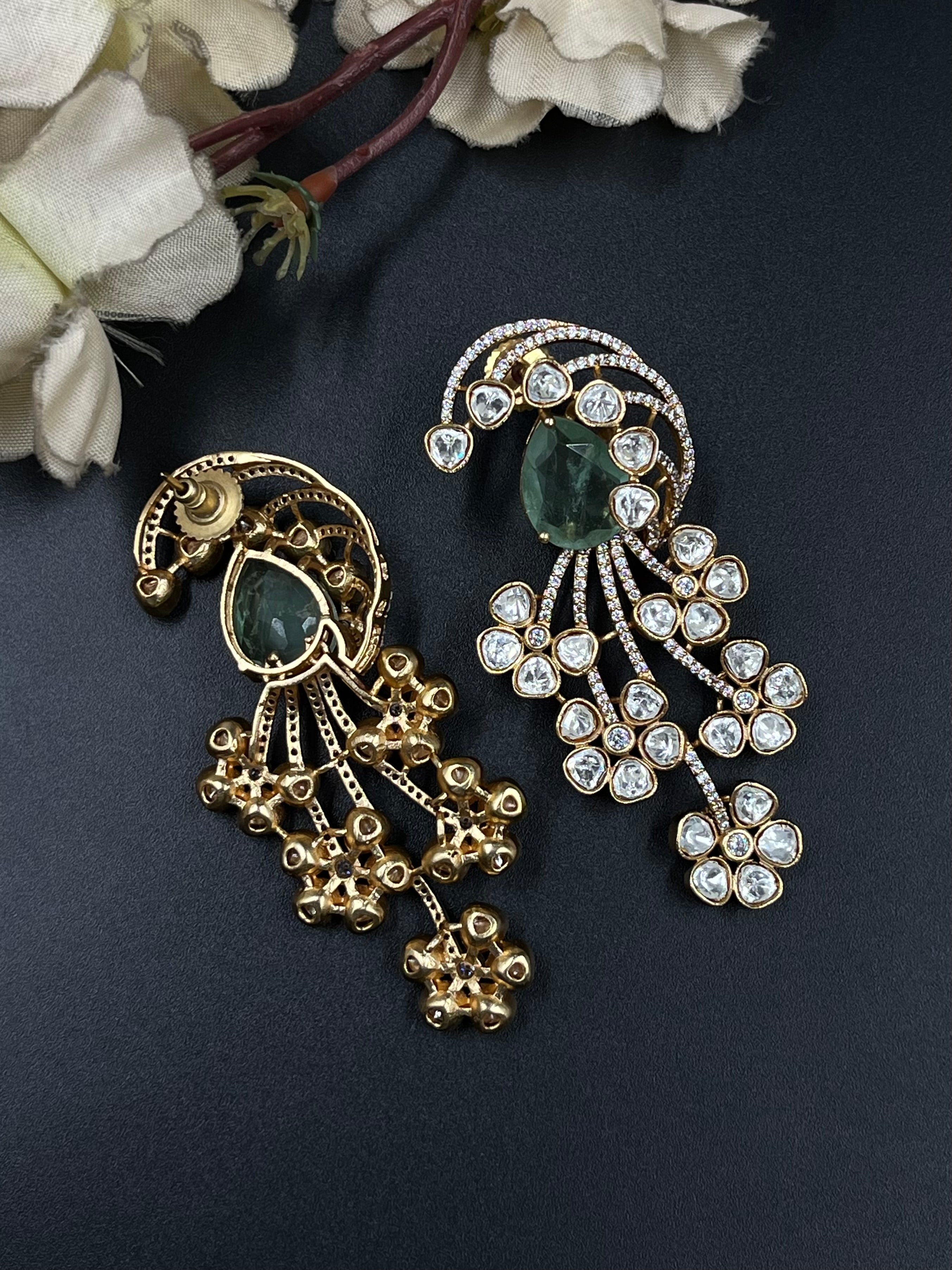 INAYA EARRINGS