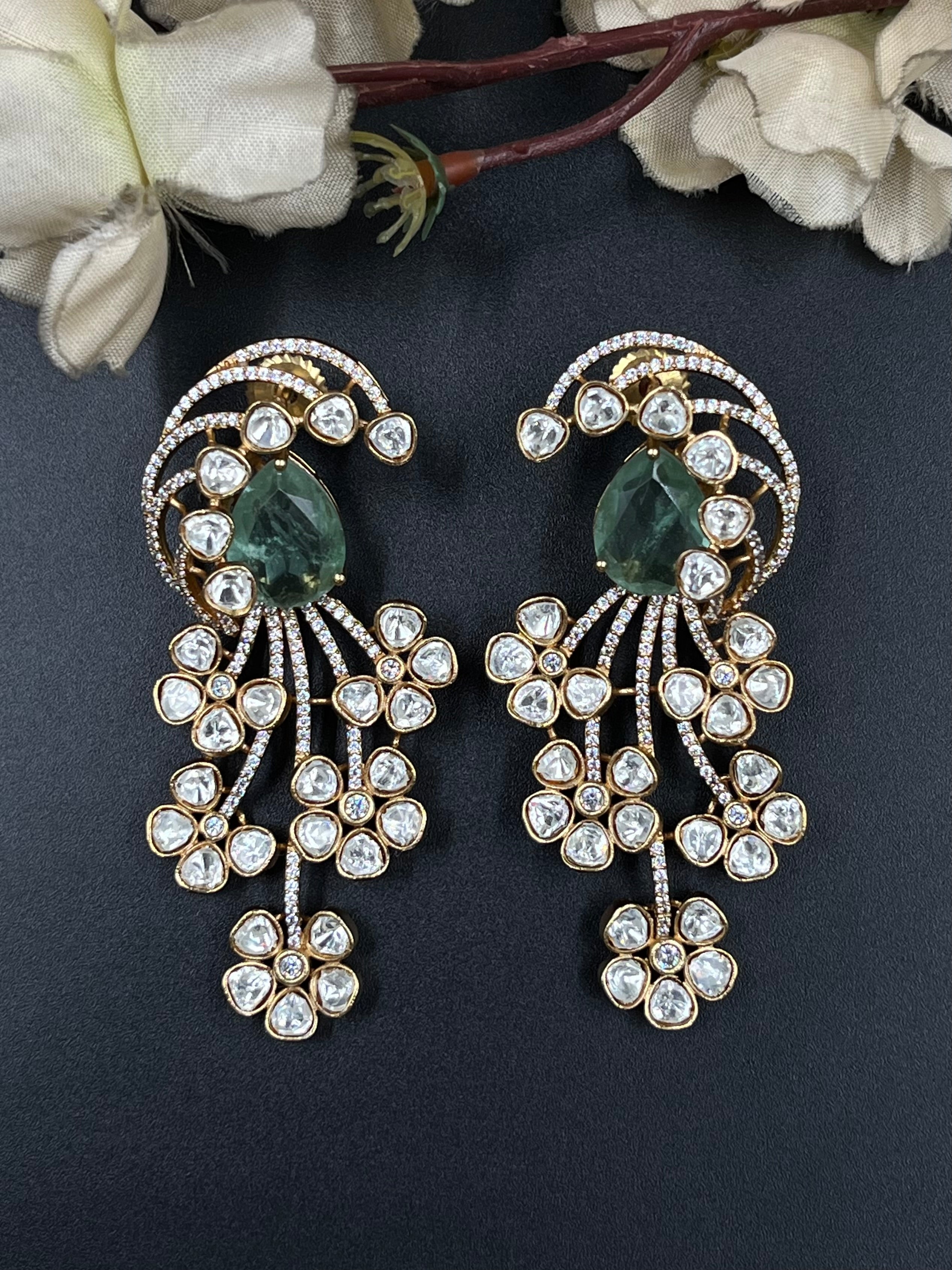 INAYA EARRINGS