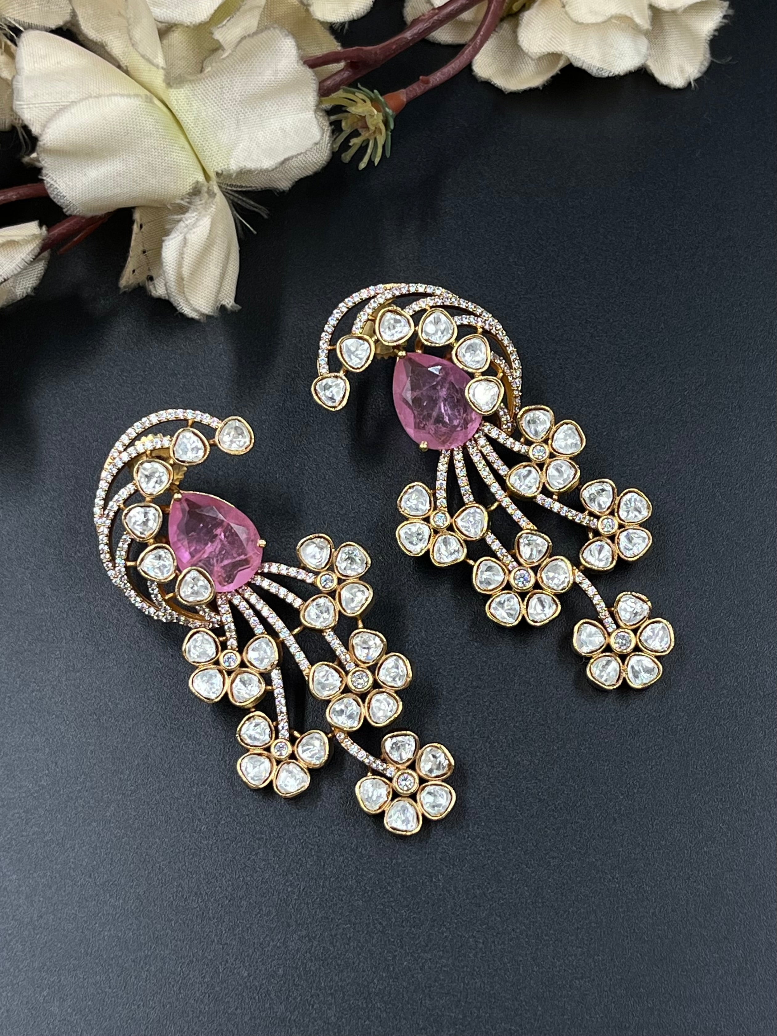 INAYA EARRINGS